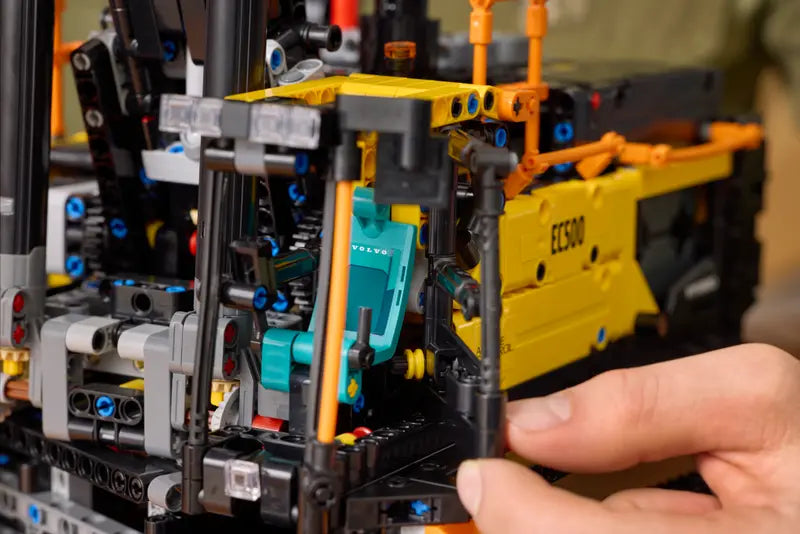 LEGO® Technic Volvo EC500 Hybrid Excavator 42215 Amazon
