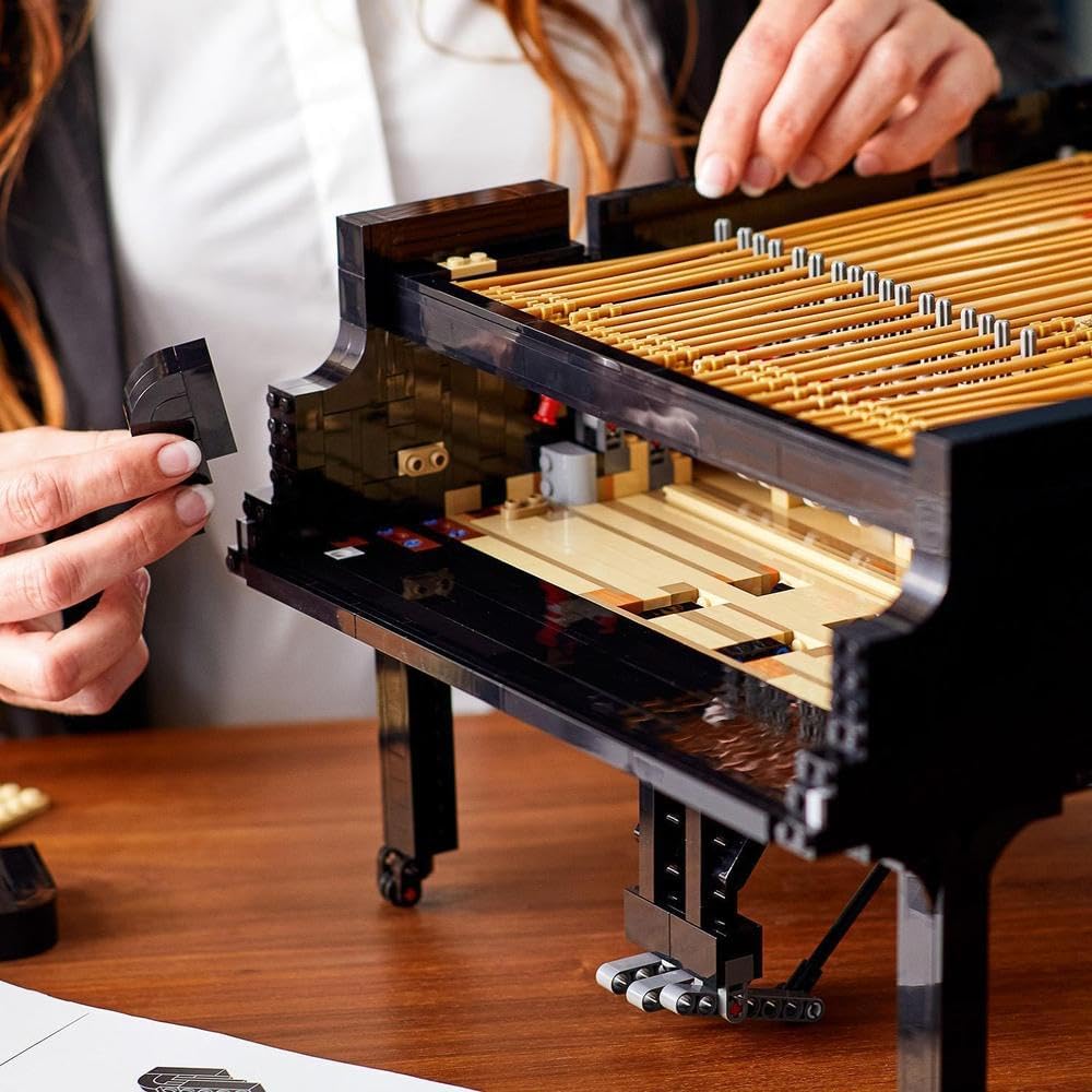 LEGO 21323 Ideas Grand Piano Brick Island