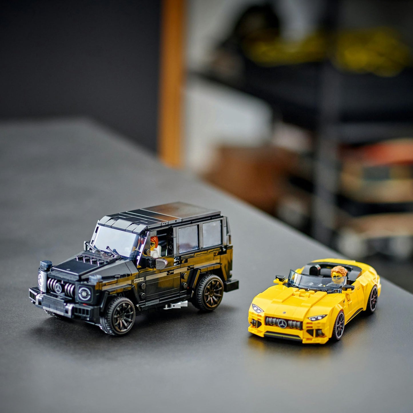 LEGO Speed Champions Mercedes-AMG G 63 & Mercedes-AMG SL 63 76924 Brick Island