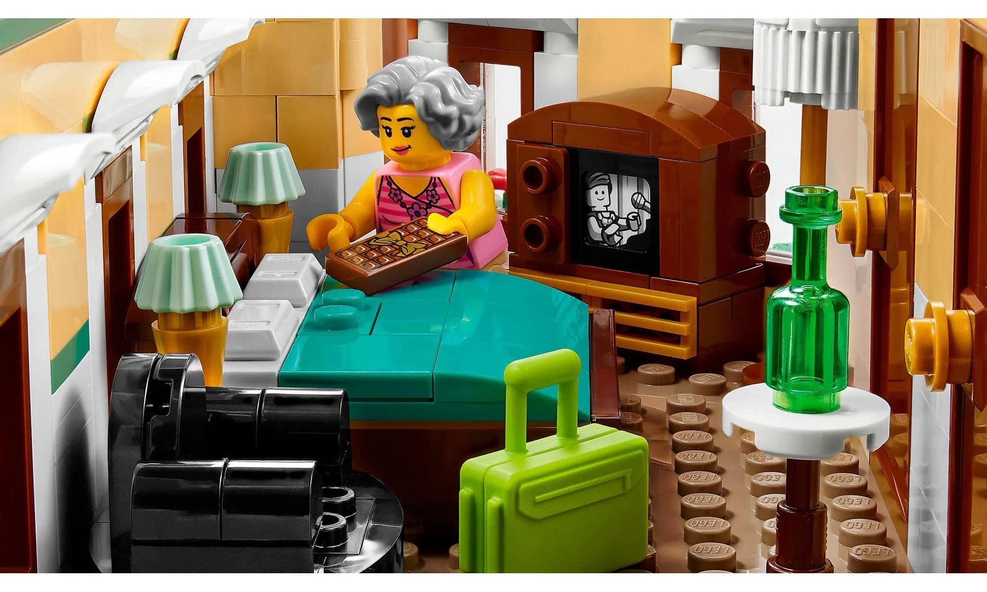 LEGO Boutique Hotel 10297 Brick Island