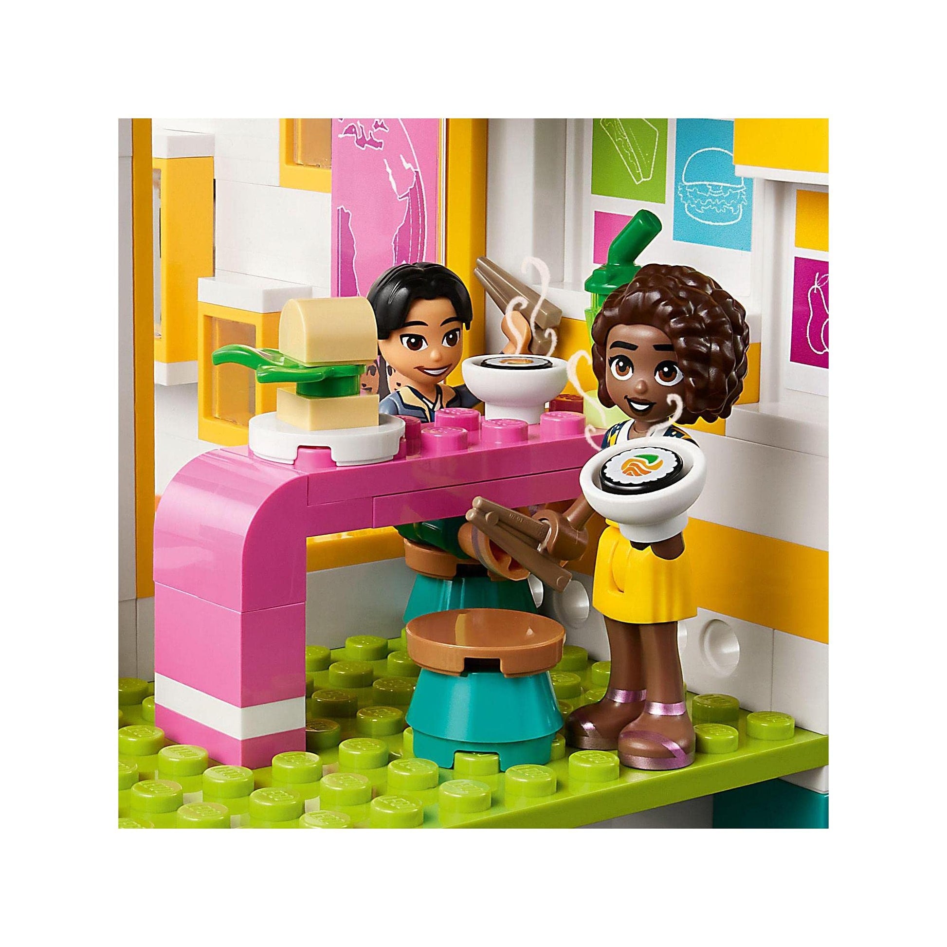 LEGO Friends Heartlake International School 41731 Brick Island