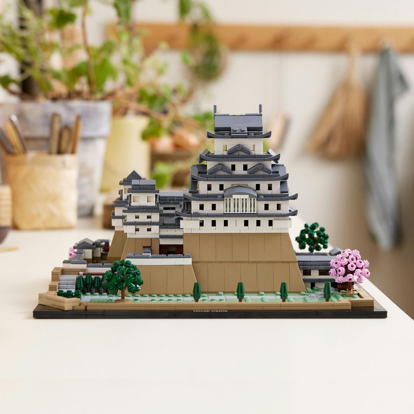 LEGO Himeji Castle 21060 Brick Island