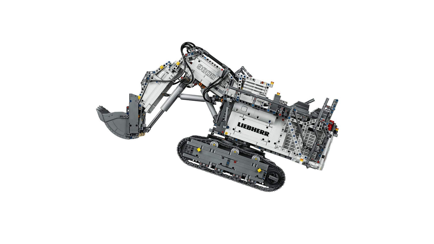 LEGO Technic 42100 Liebherr R 9800 Excavator Brick Island