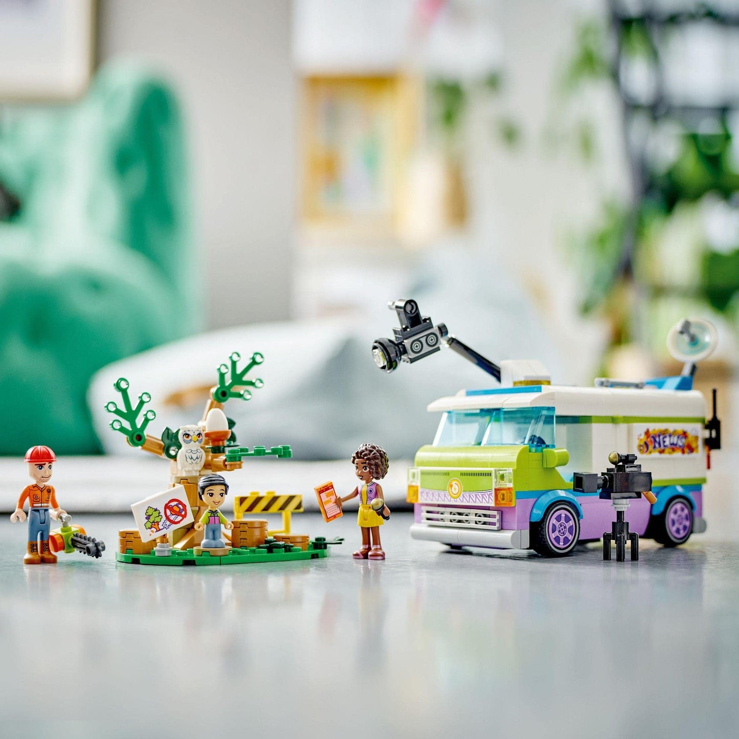 LEGO Friends Newsroom Van 41749 Brick Island