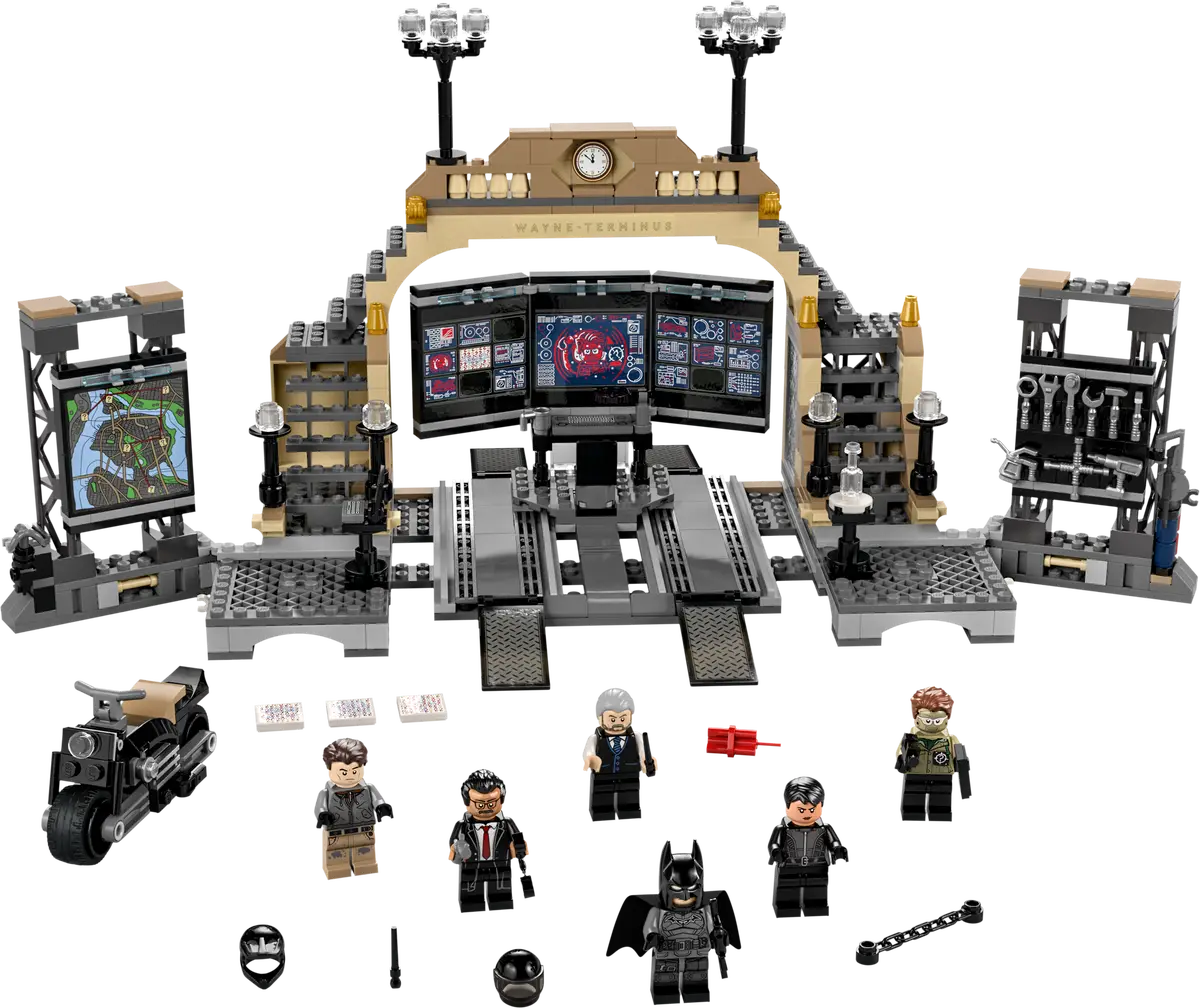 LEGO Batman 76183 Batcave: The Riddler Face-off