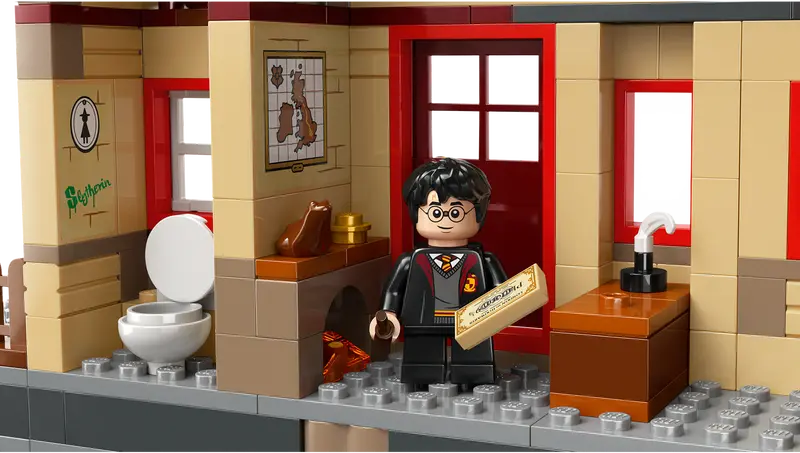 LEGO Harry Potter Hogwarts Express & Hogsmeade Station 76423 Building Toy