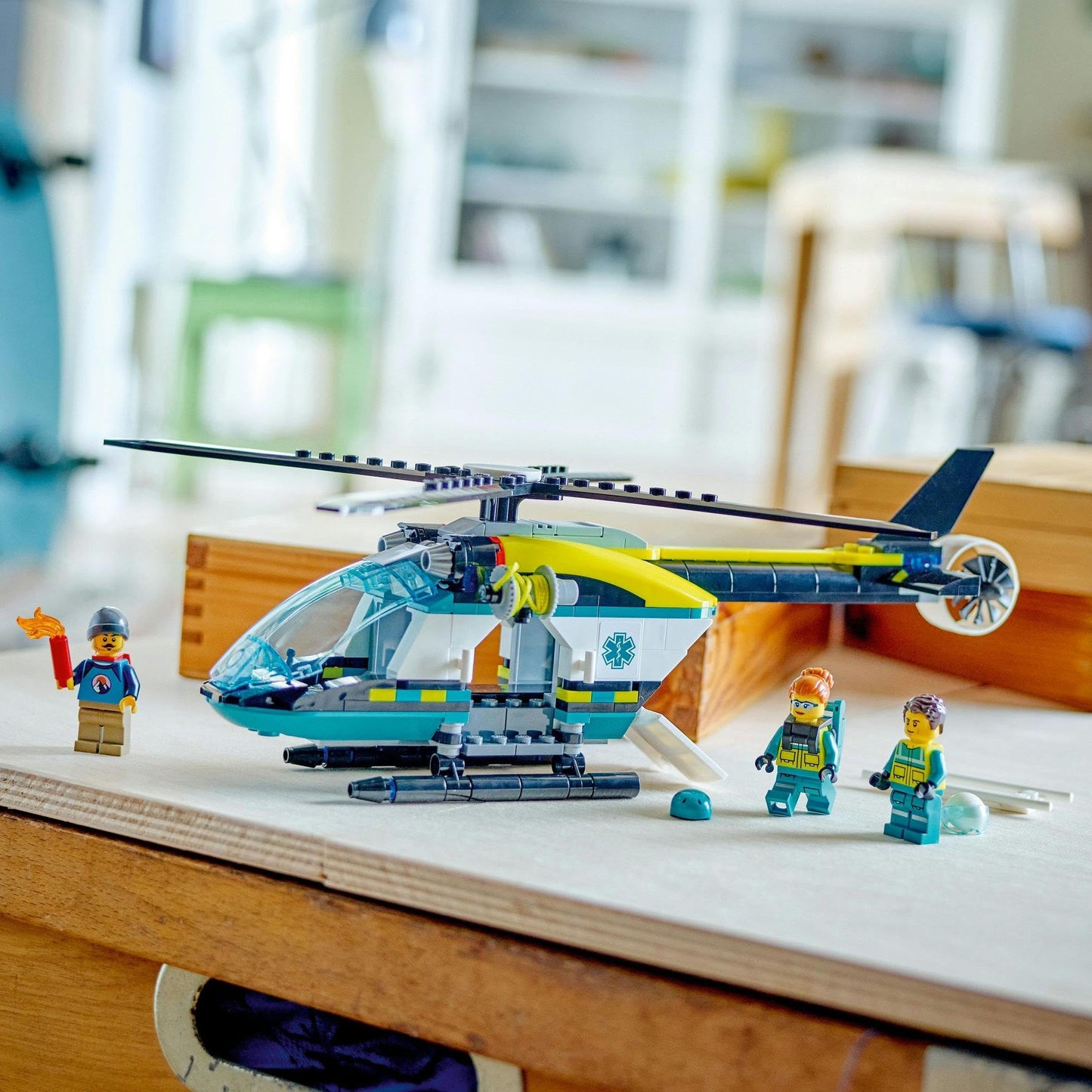LEGO City Emergency Rescue Helicopter 60405 Amazon