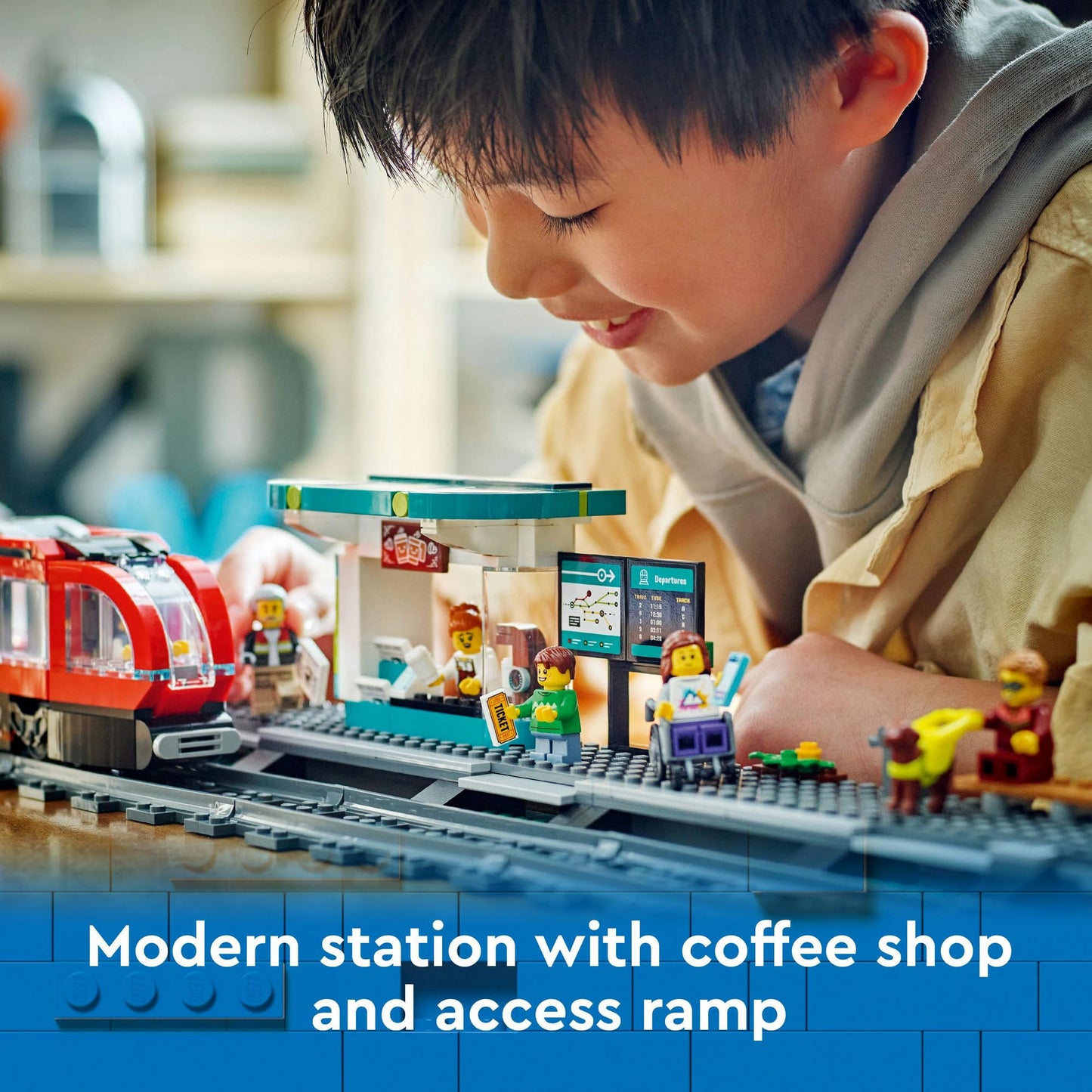 LEGO City Downtown Tram and Station 60423 Amazon
