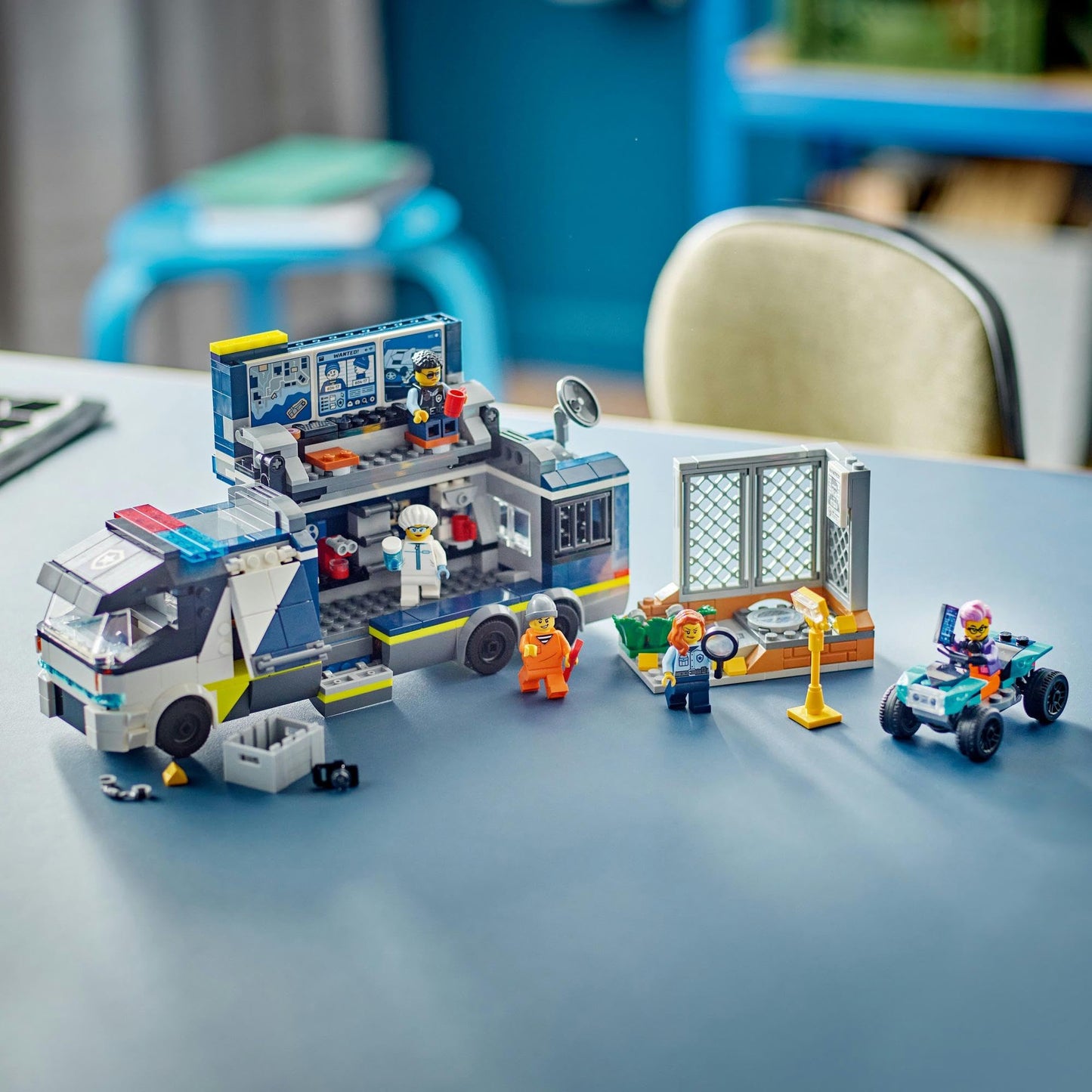 LEGO City Police Mobile Crime Lab Truck 60418 Brick Island