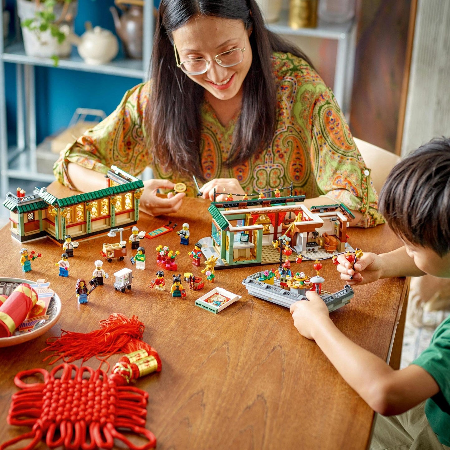 LEGO Family Reunion Celebration 80113 Amazon