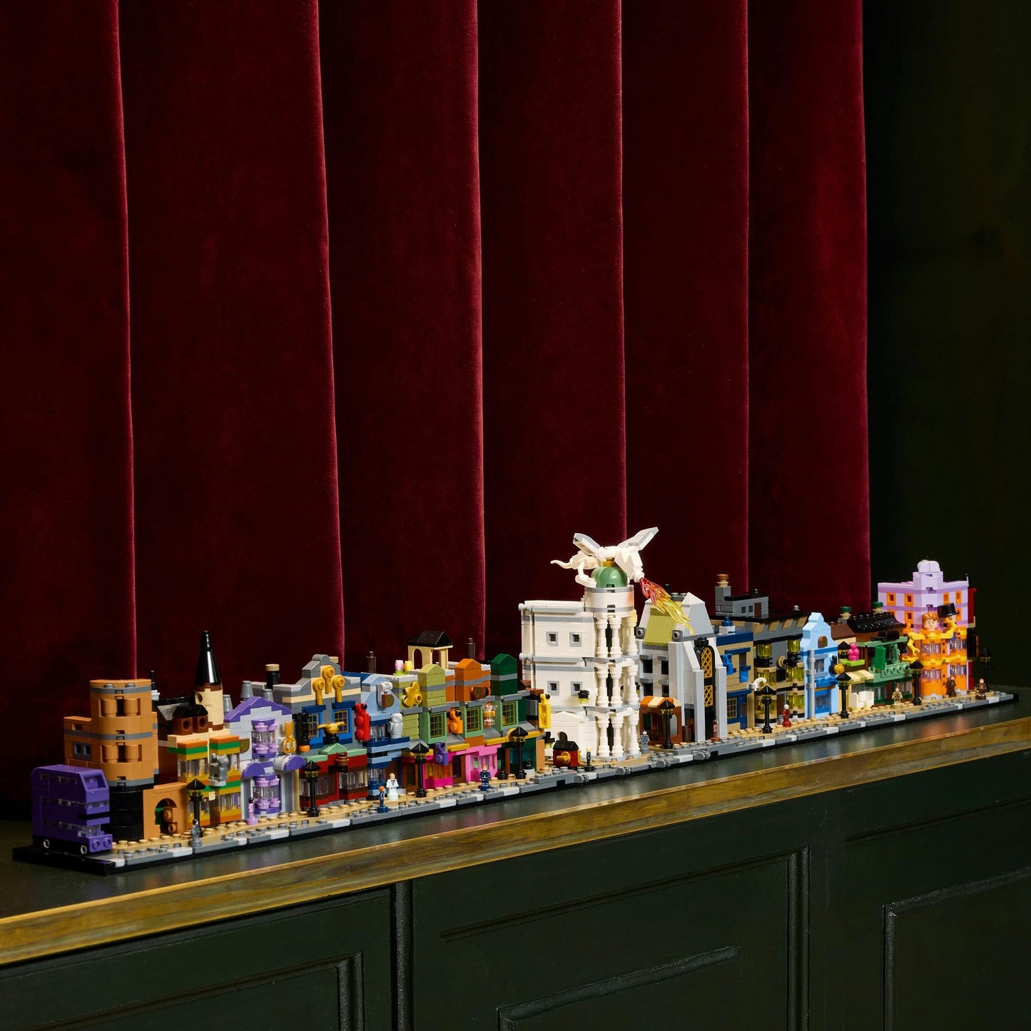 LEGO Harry Potter Diagon Alley Wizarding Shops 76444