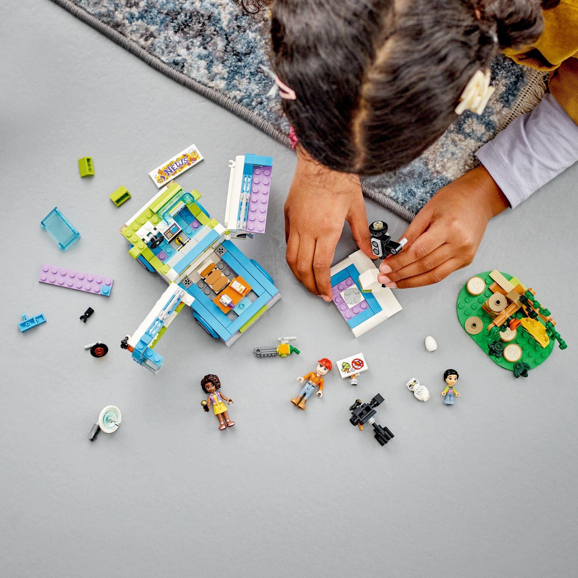 LEGO Friends Newsroom Van 41749 Brick Island