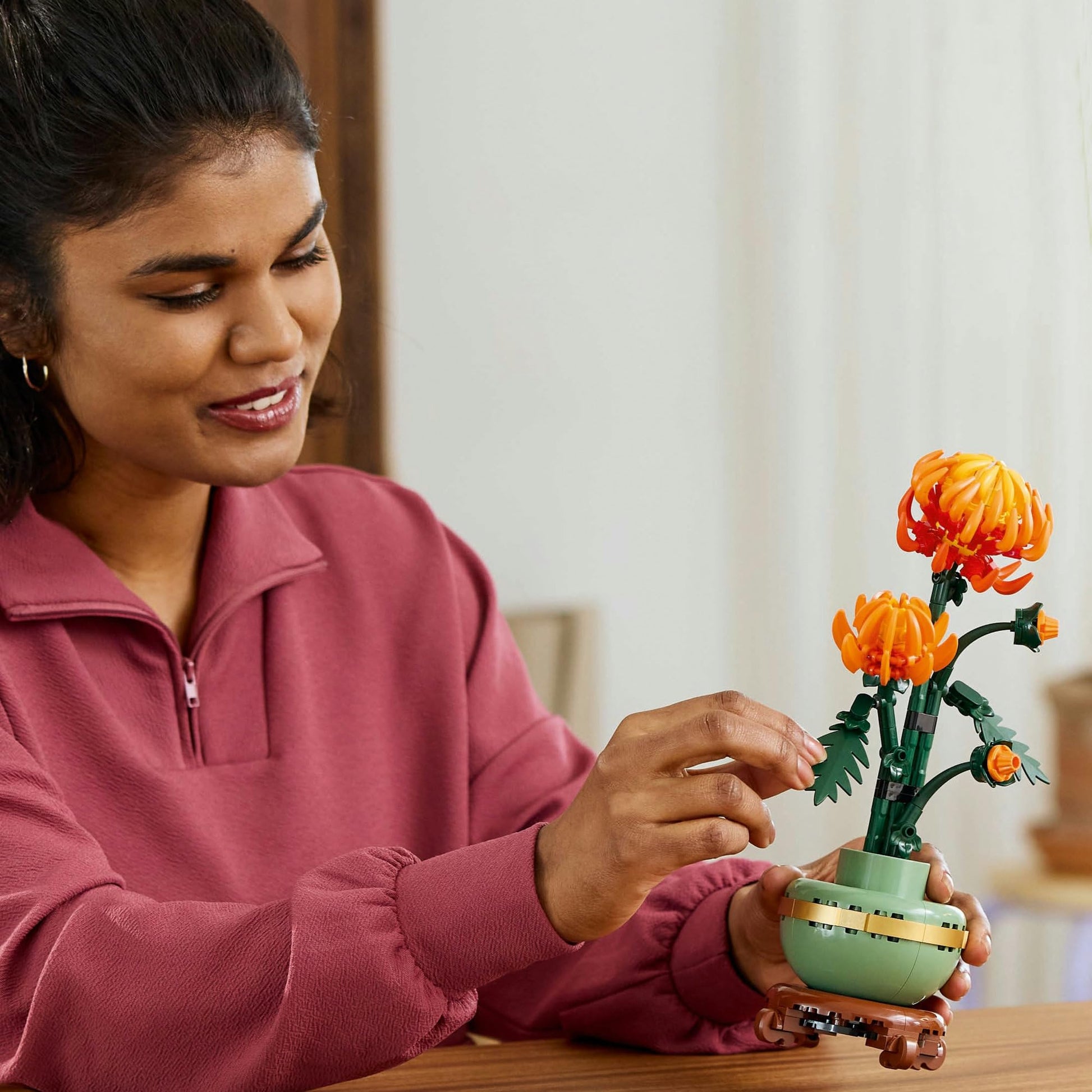 LEGO Icons Chrysanthemum 10368 Brick Island