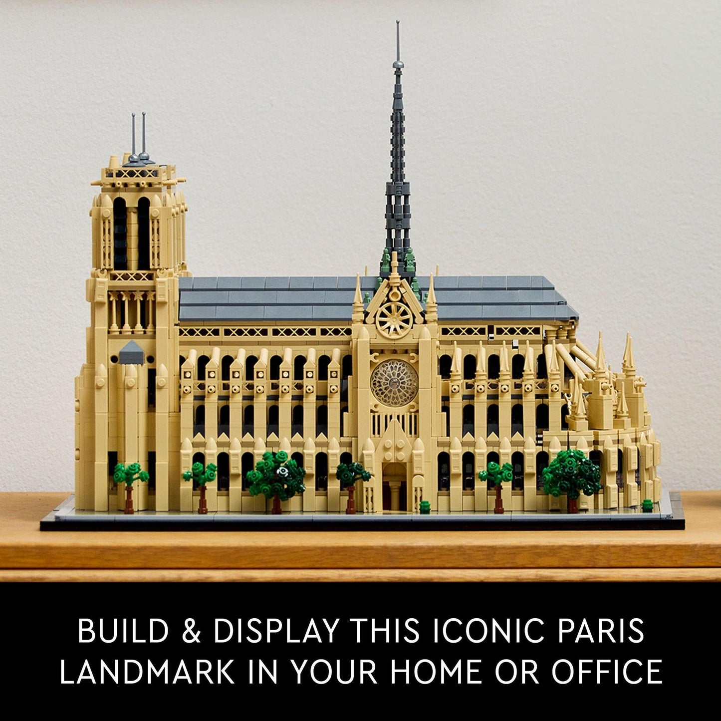 LEGO Architecture Notre-Dame de Paris 21061 Brick Island