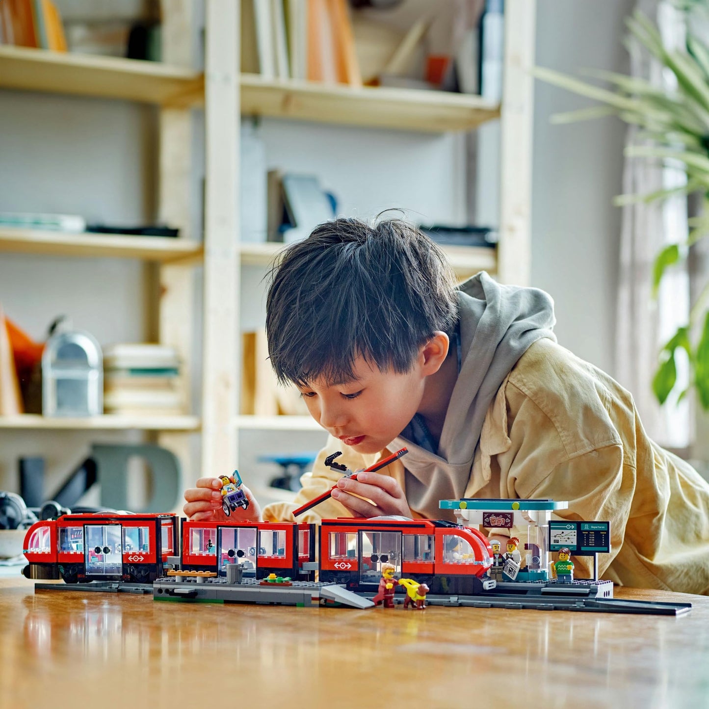 LEGO City Downtown Tram and Station 60423 Amazon