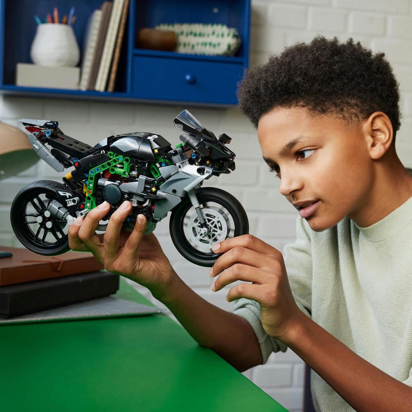 LEGO Technic Kawasaki Ninja H2R Motorcycle 42170 Amazon