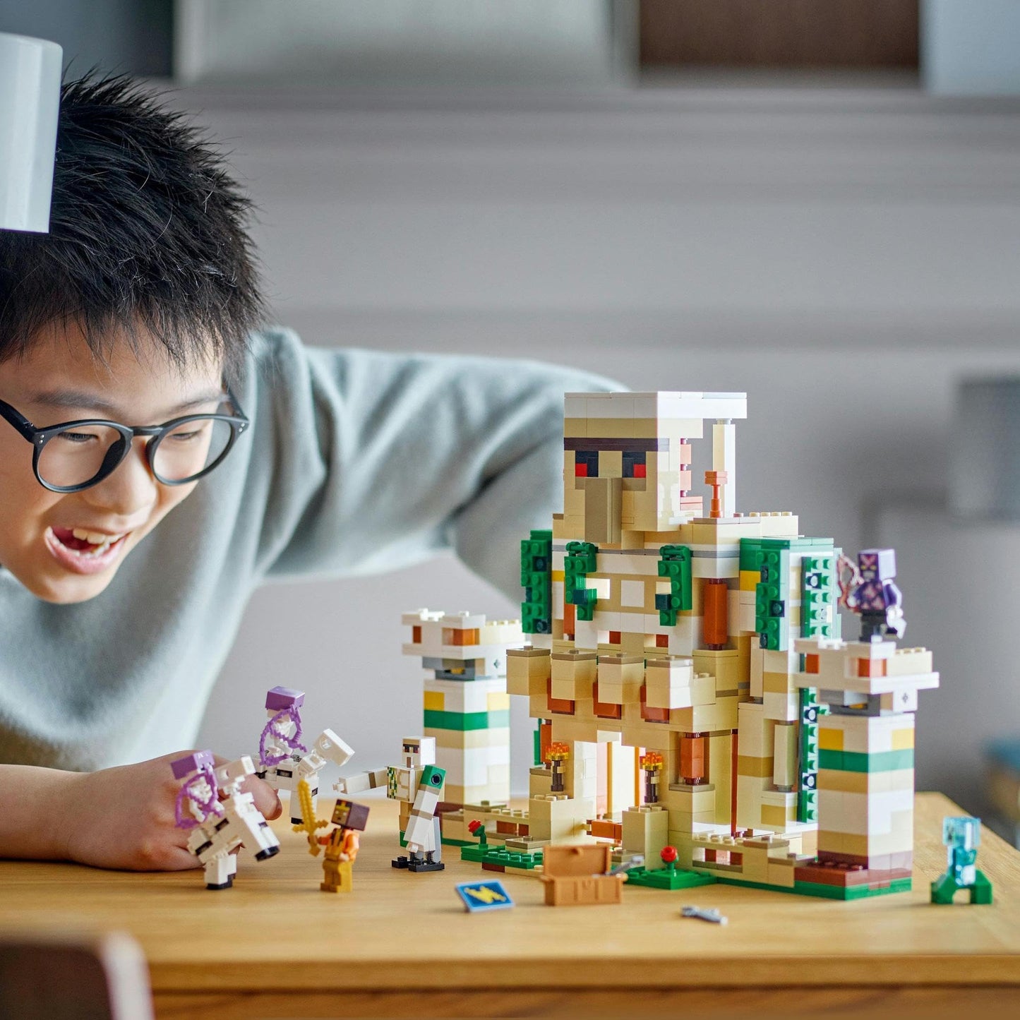 LEGO Minecraft The Iron Golem Fortress 21250 Brick Island