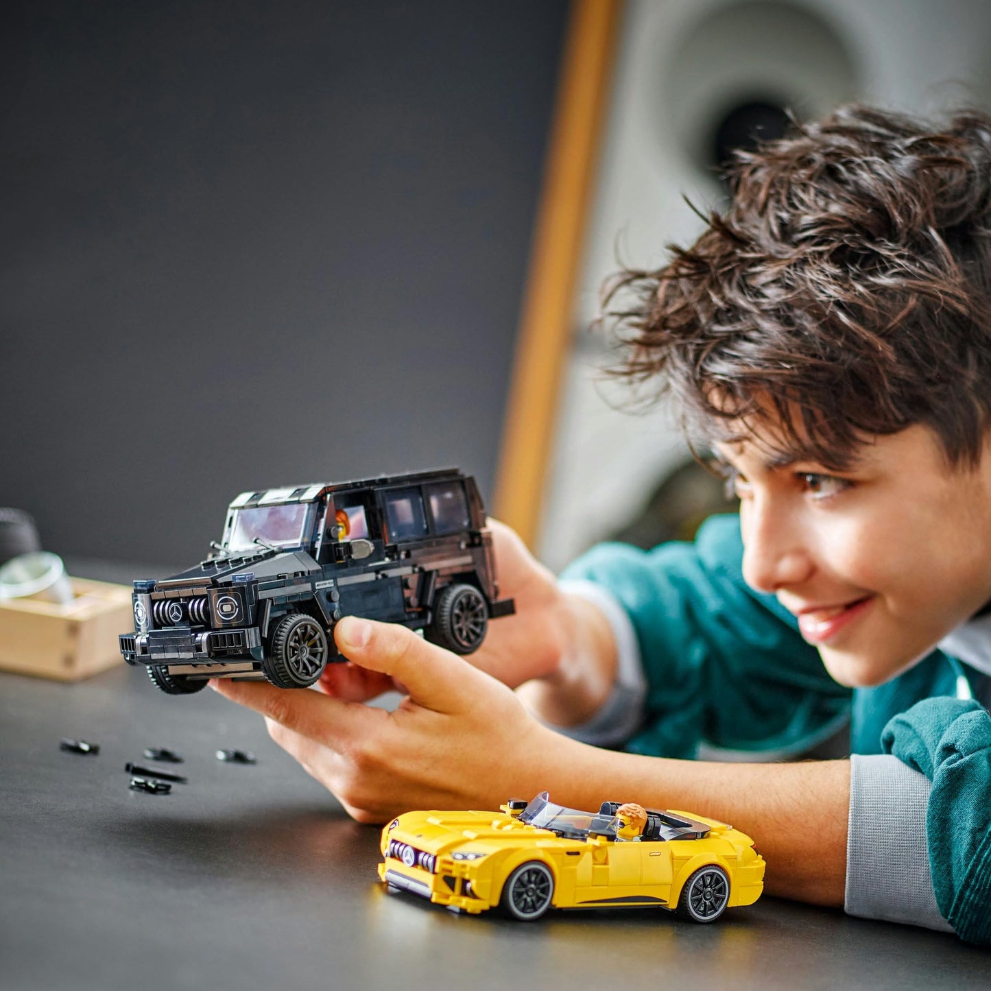 LEGO Speed Champions Mercedes-AMG G 63 & Mercedes-AMG SL 63 76924 Brick Island