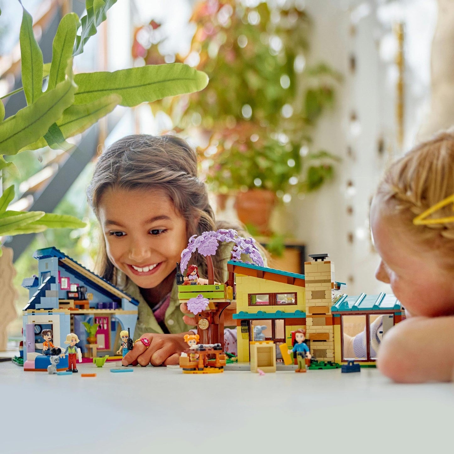 LEGO Friends Olly and Paisley's Family Houses 42620 Amazon