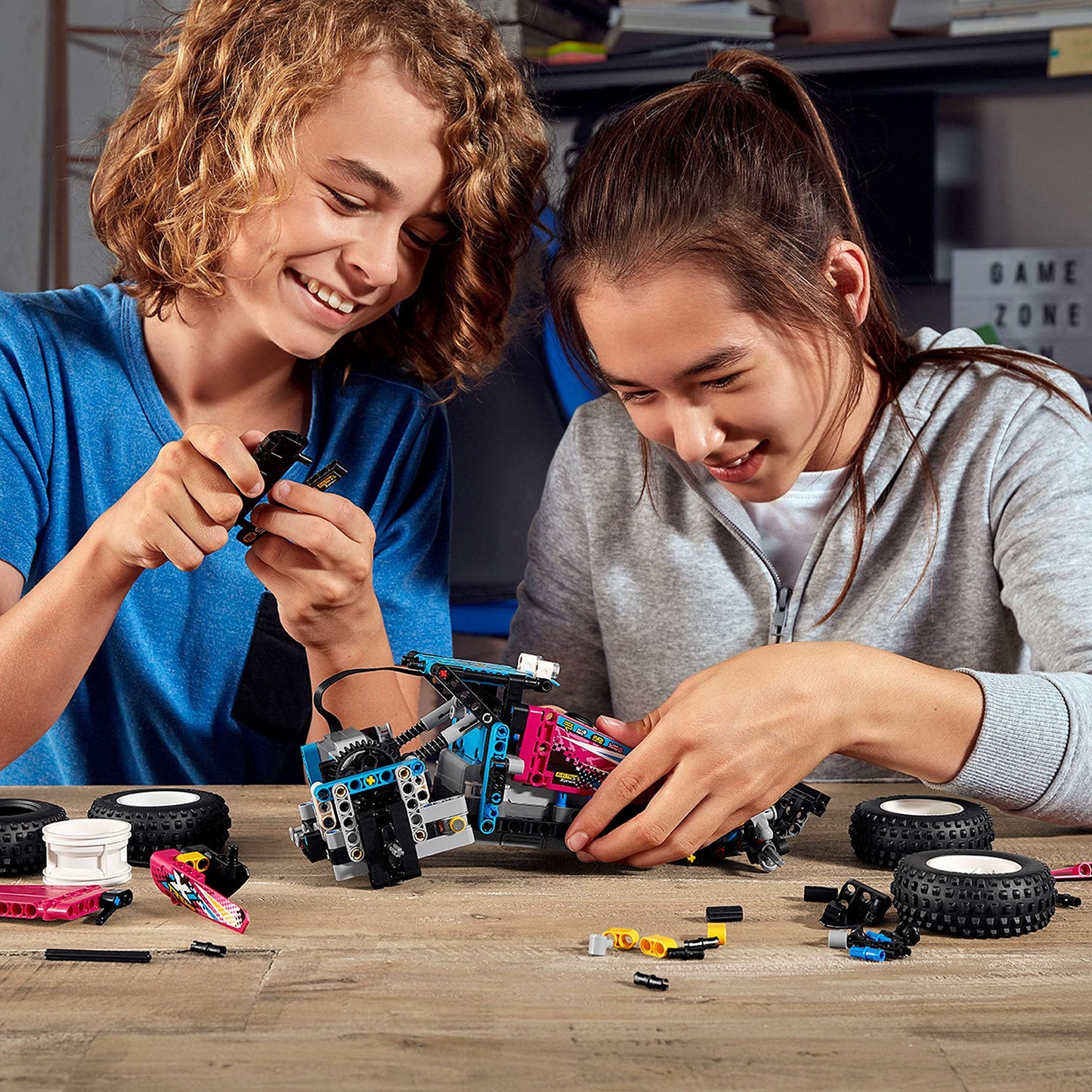 LEGO 42124 Technic Off-Road Buggy CONTROL+ App Brick Island
