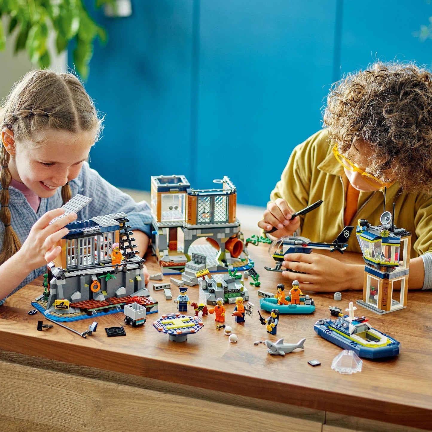 LEGO City Police Prison Island 60419 Amazon