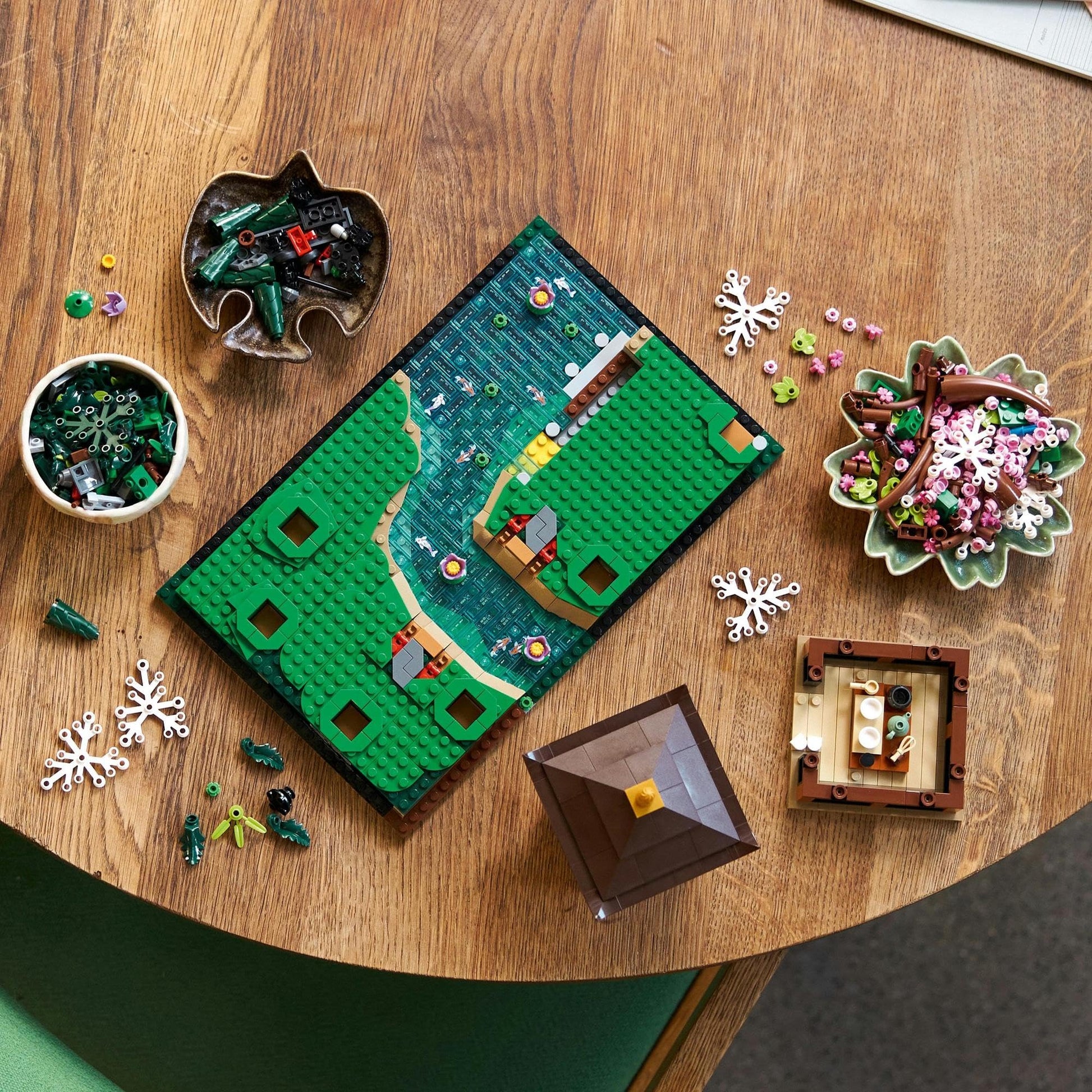 LEGO Icons Tranquil Garden 10315 Brick Island