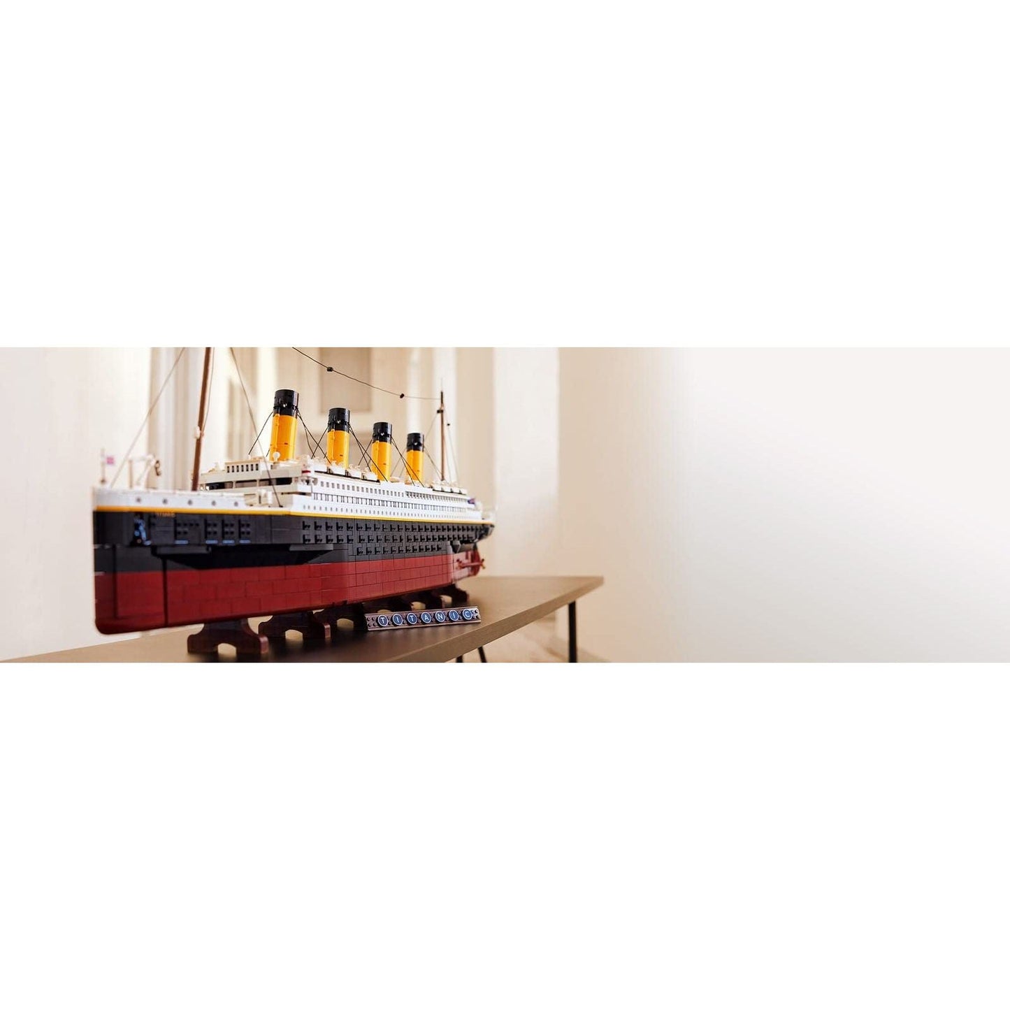LEGO 10294 Titanic Brick Island