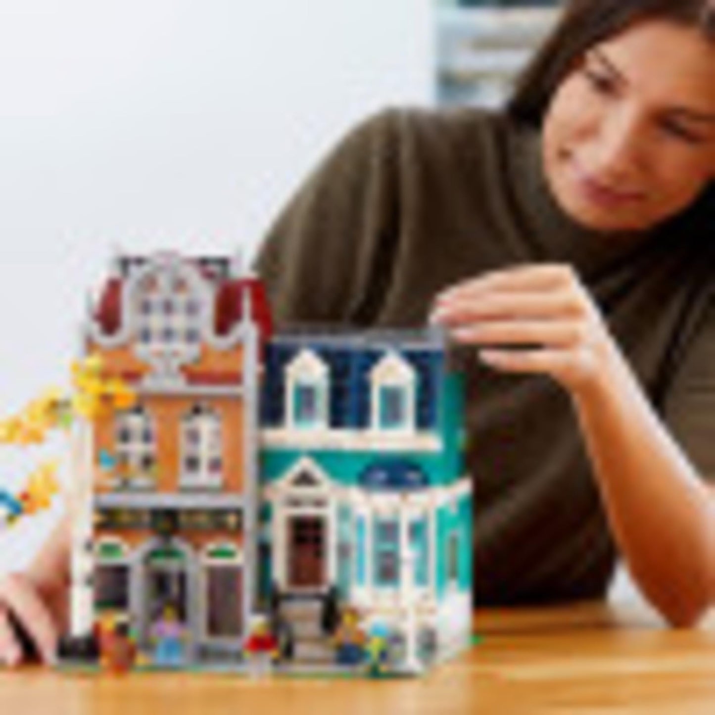 LEGO Creator Expert Bookshop 10270 Brick Island