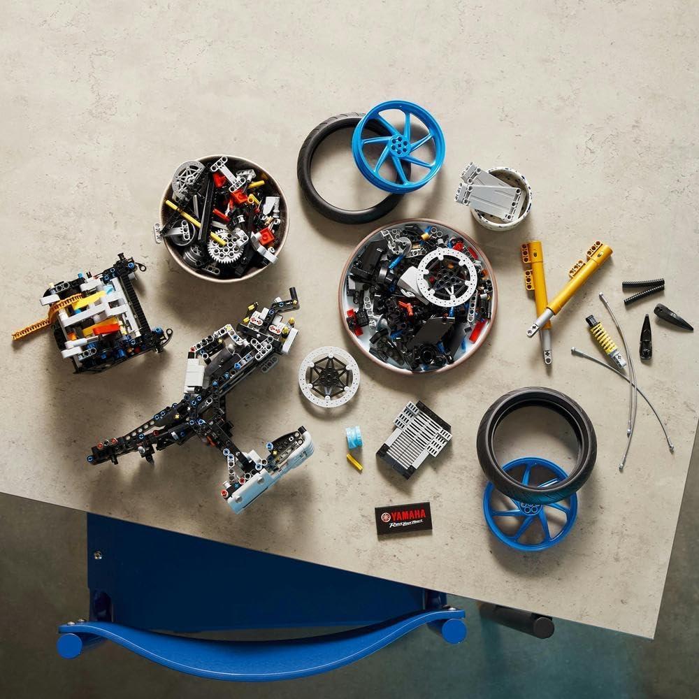 LEGO Technic Yamaha MT-10 SP 42159 Amazon