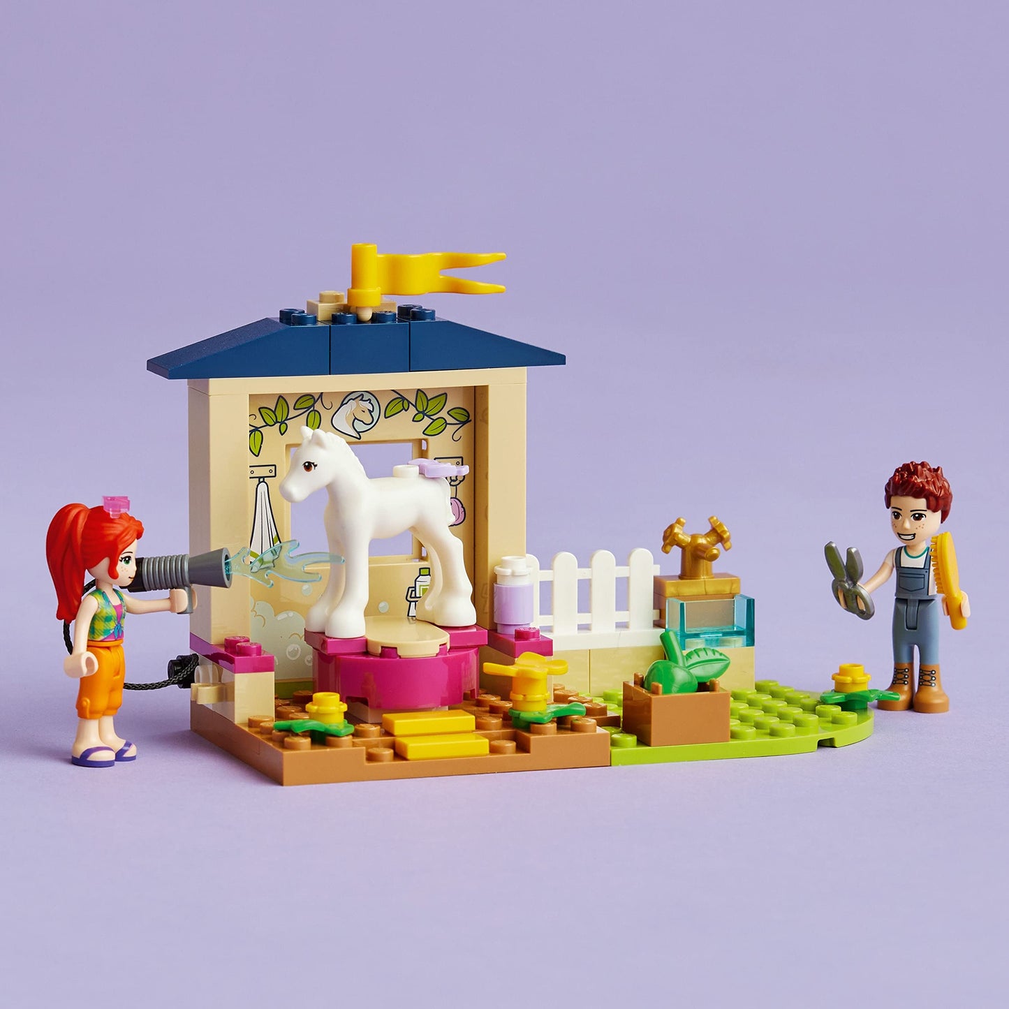LEGO Friends Pony-Washing Stable Horse Toy