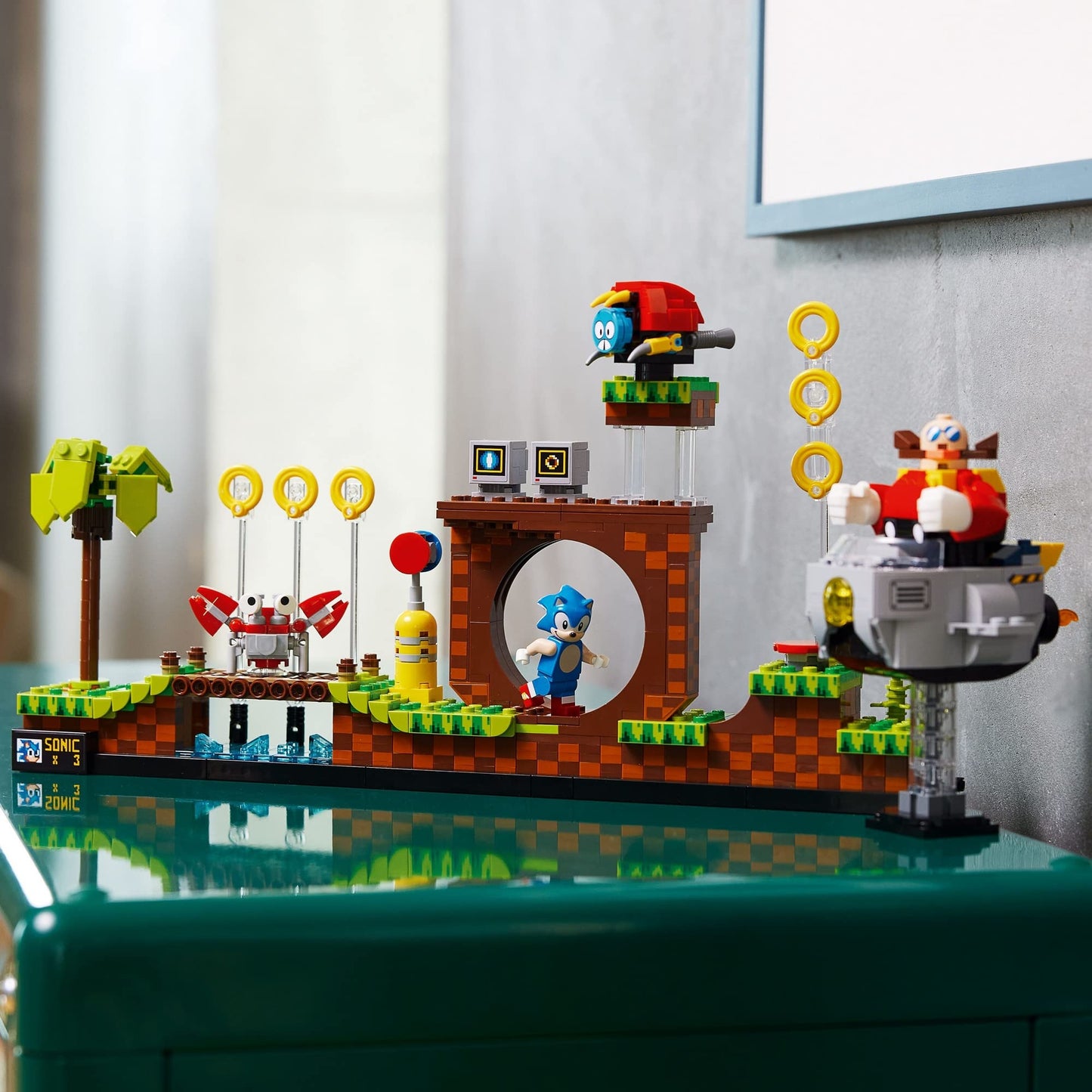 LEGO Ideas Sonic The Hedgehog – Green Hill Zone Building Kit Amazon