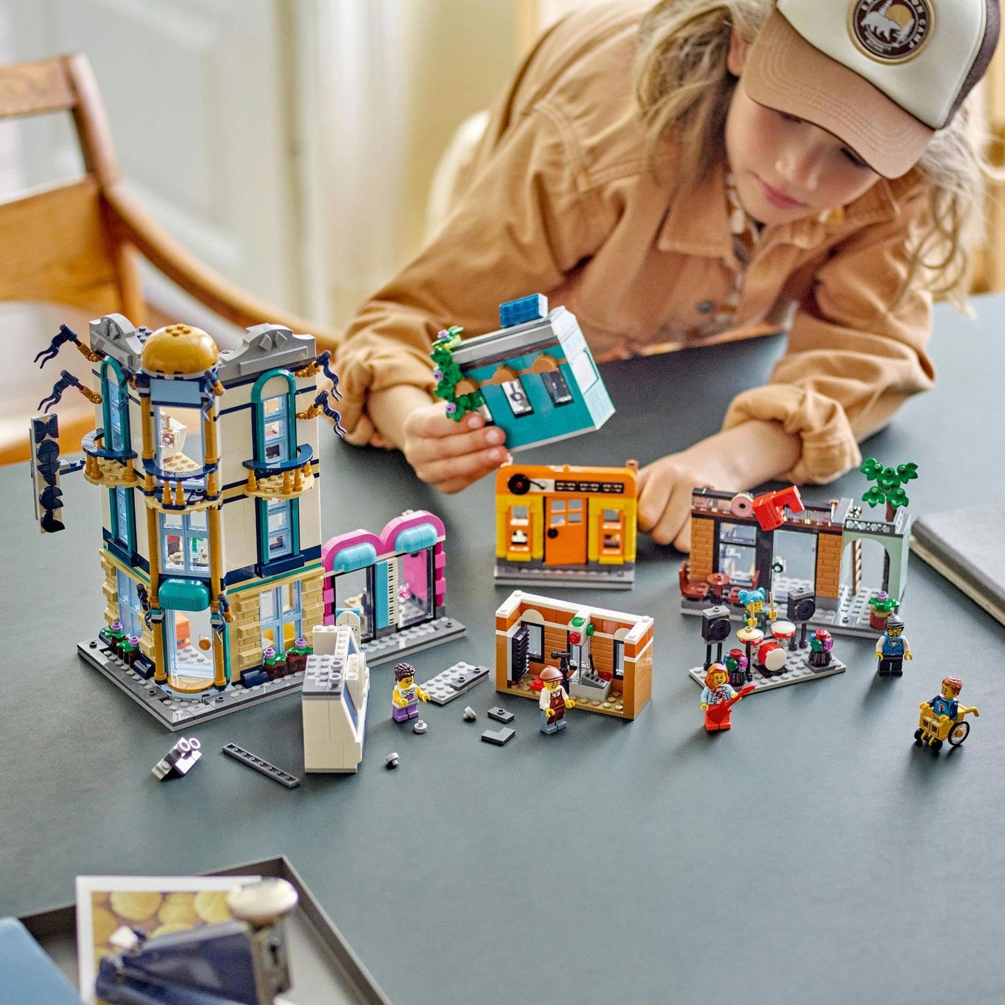 LEGO Creator Main Street 31141 Brick Island