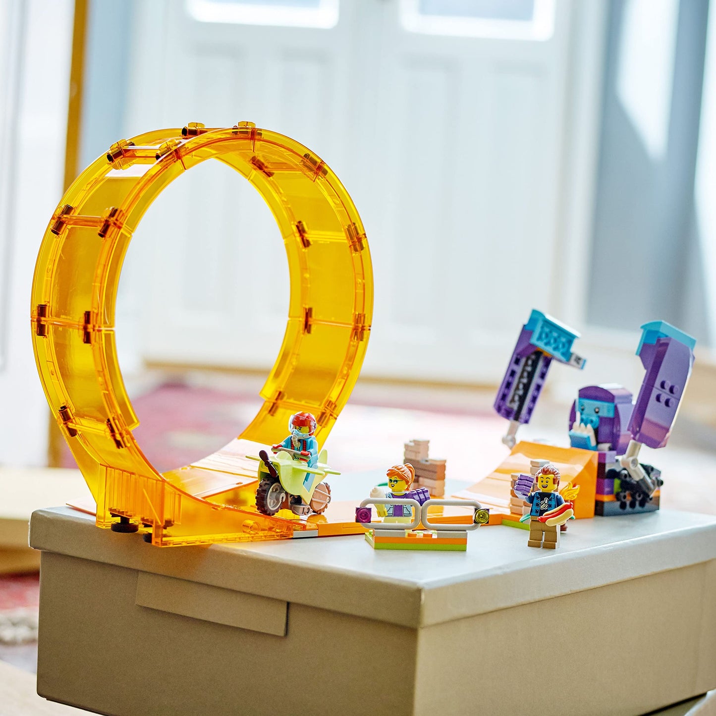 LEGO City Stuntz Smashing Chimpanzee Stunt Loop with Flywheel Toy Amazon