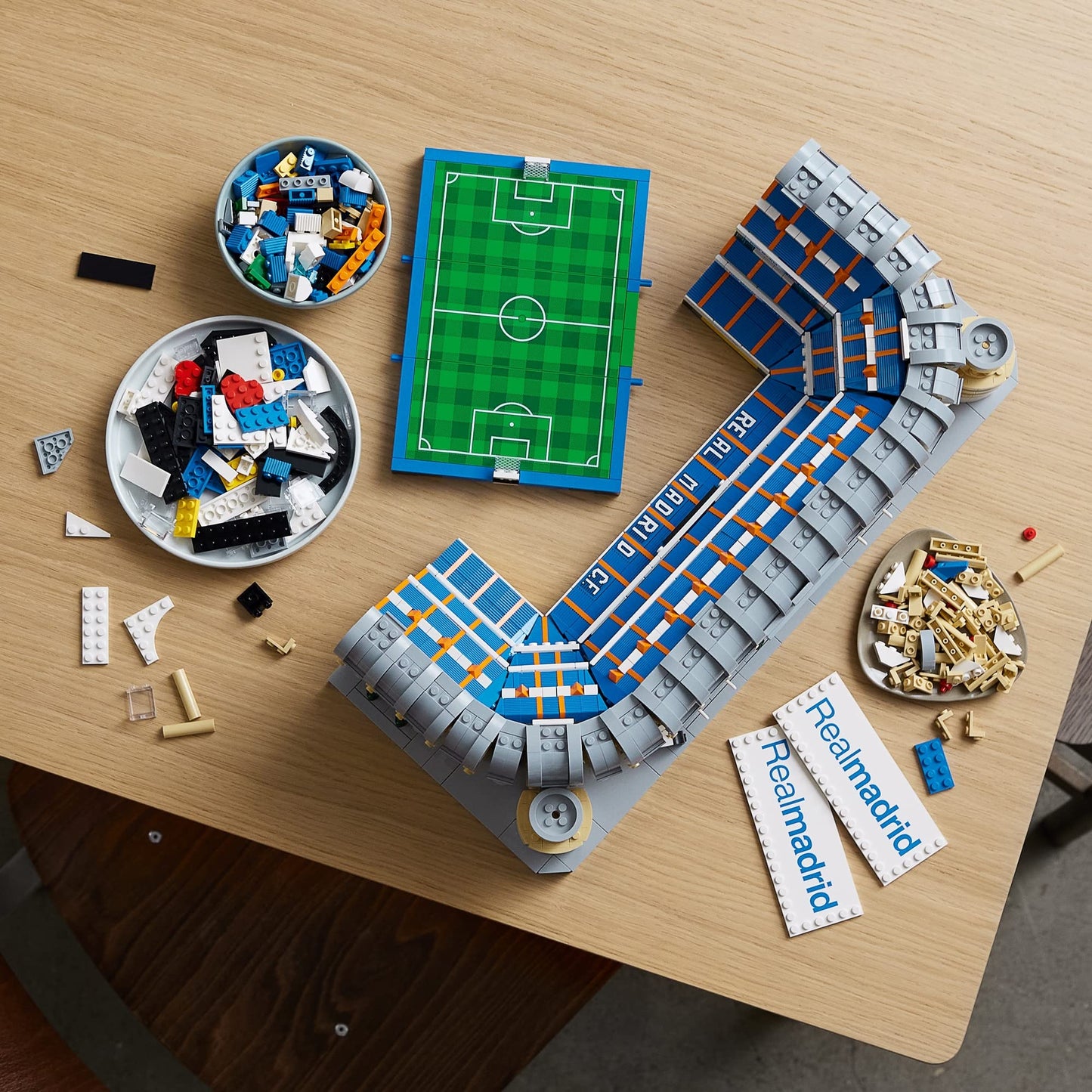LEGO Real Madrid – Santiago Bernabéu Stadium 10299 Amazon