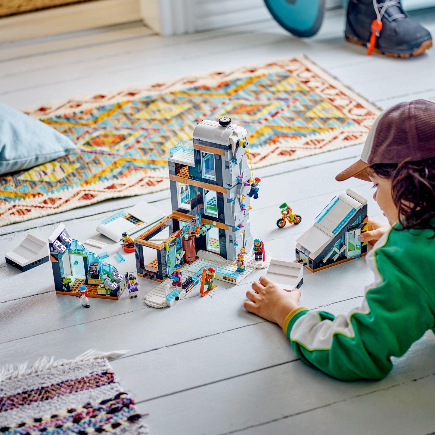 LEGO® City Ski and Climbing Centre 60366 Amazon