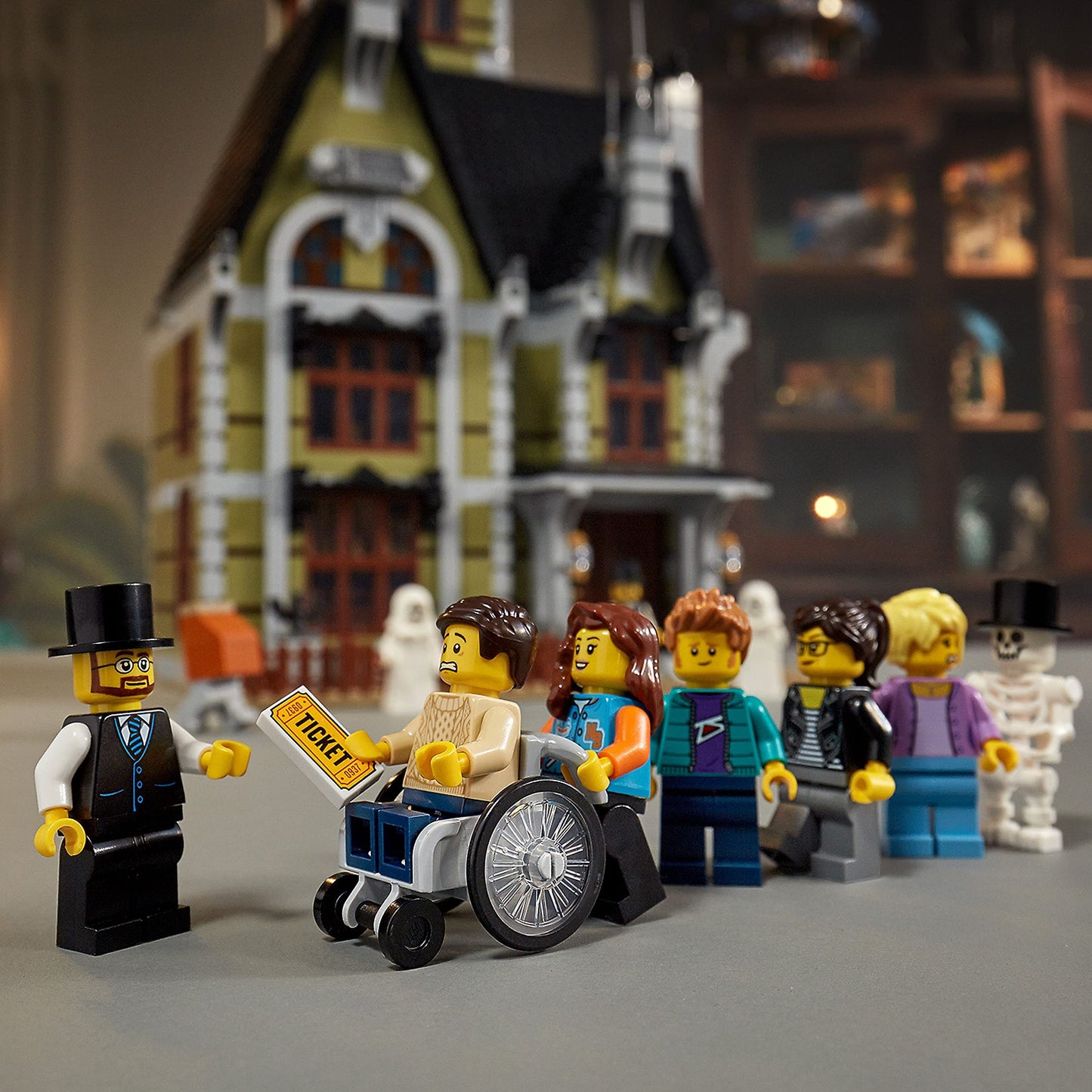 LEGO Haunted House (10273) Amazon