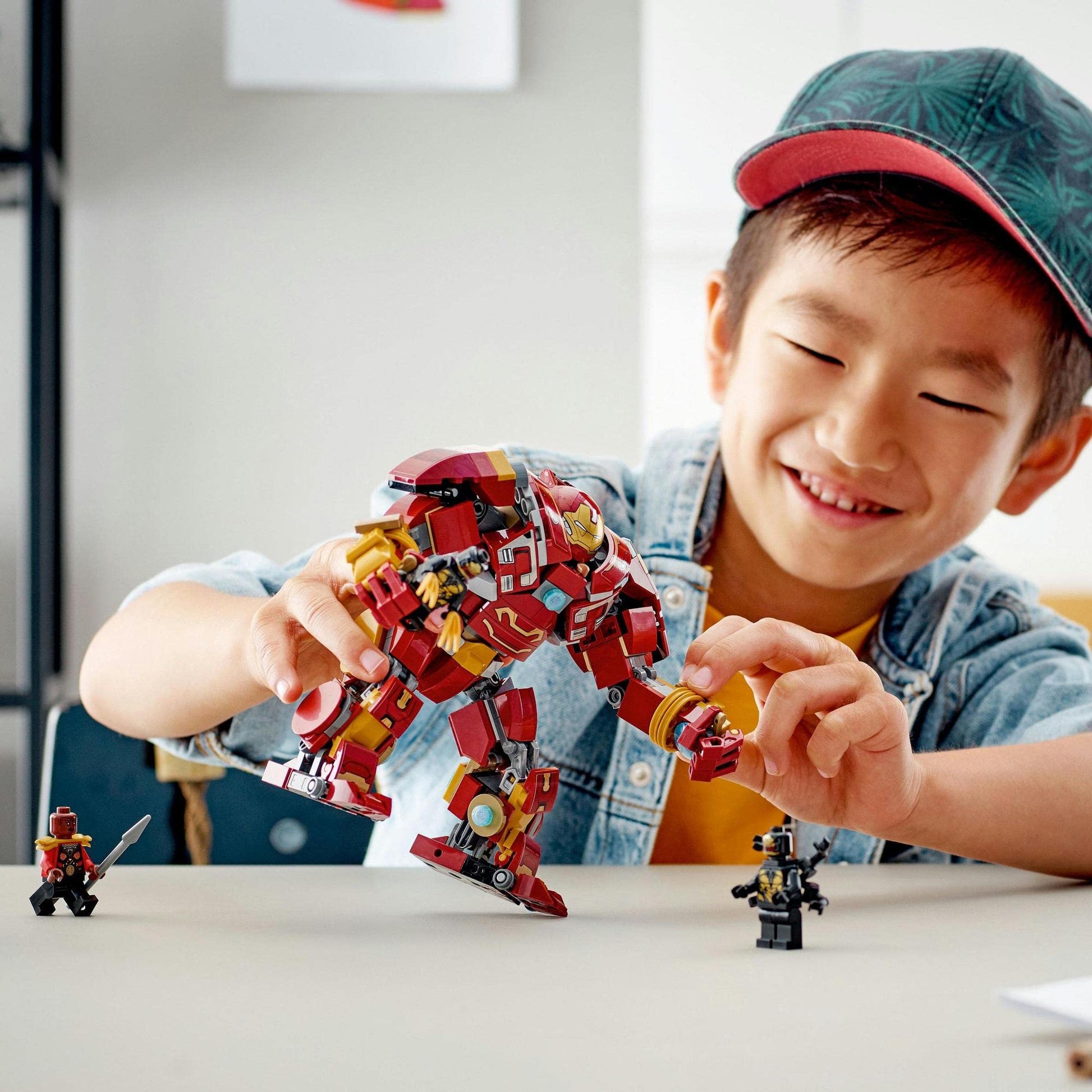 LEGO Super Heroes Marvel The Hulkbuster: The Battle of Wakanda 76247 Building Toy Amazon