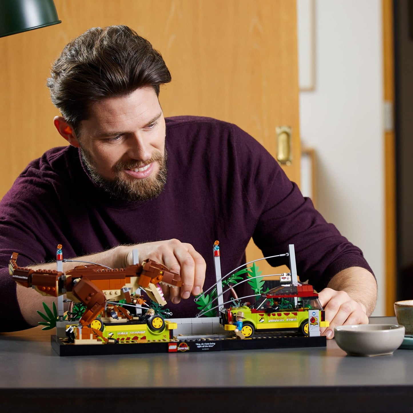 LEGO Jurassic Park T. rex Breakout 76956 Brick Island