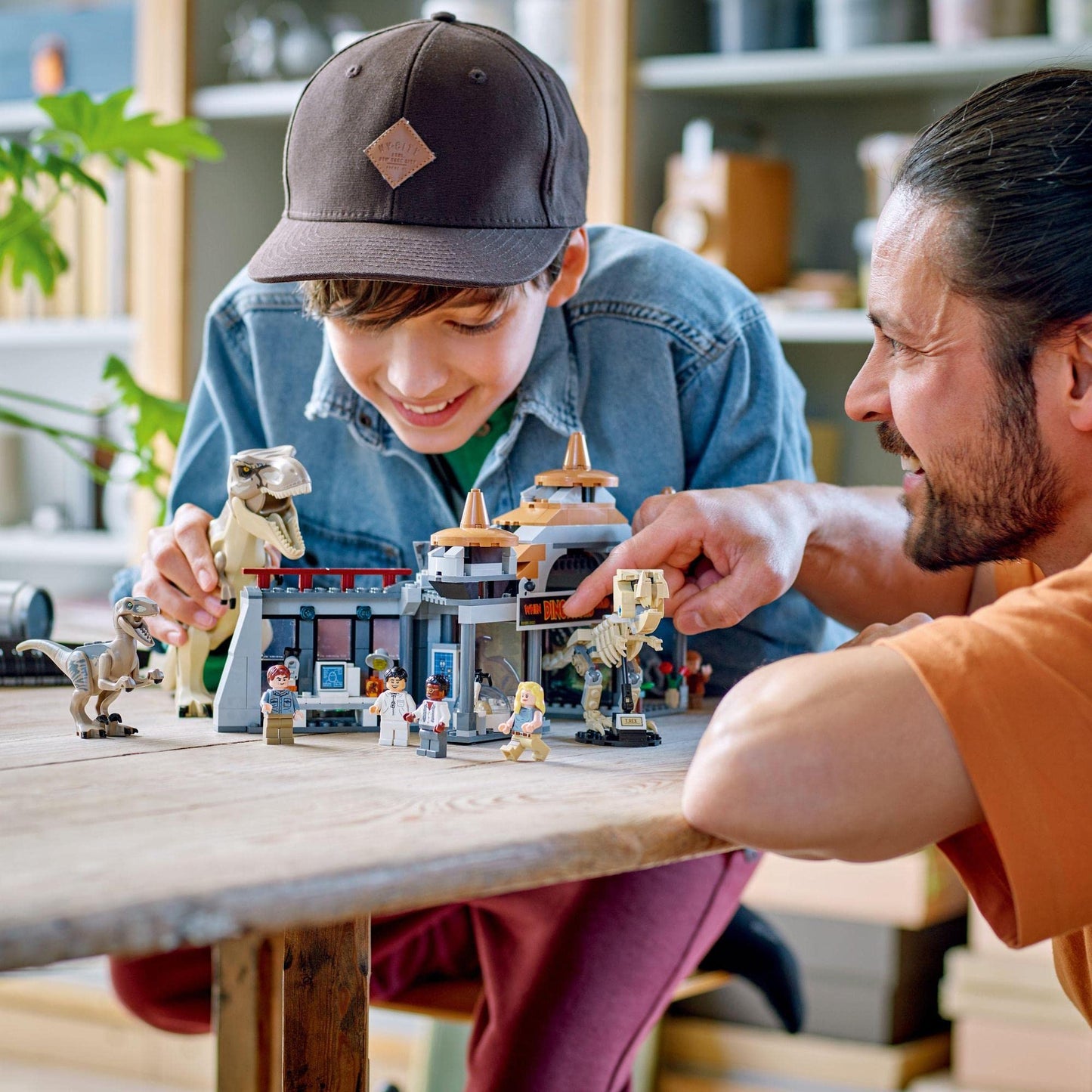 LEGO Jurassic Park Visitor Centre: T. rex & Raptor Attack 76961 Amazon
