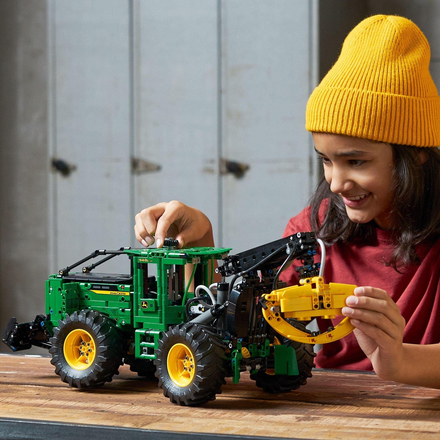 LEGO Technic John Deere 948L-II Skidder 42157 Amazon