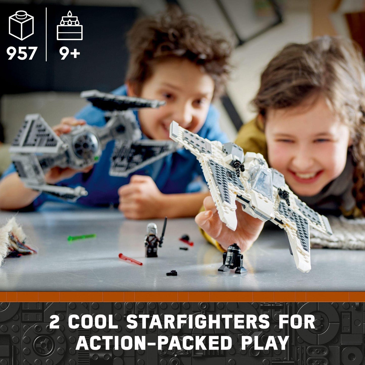 LEGO® Star Wars™ Mandalorian Fang Fighter vs. TIE Interceptor™ 75348 Amazon