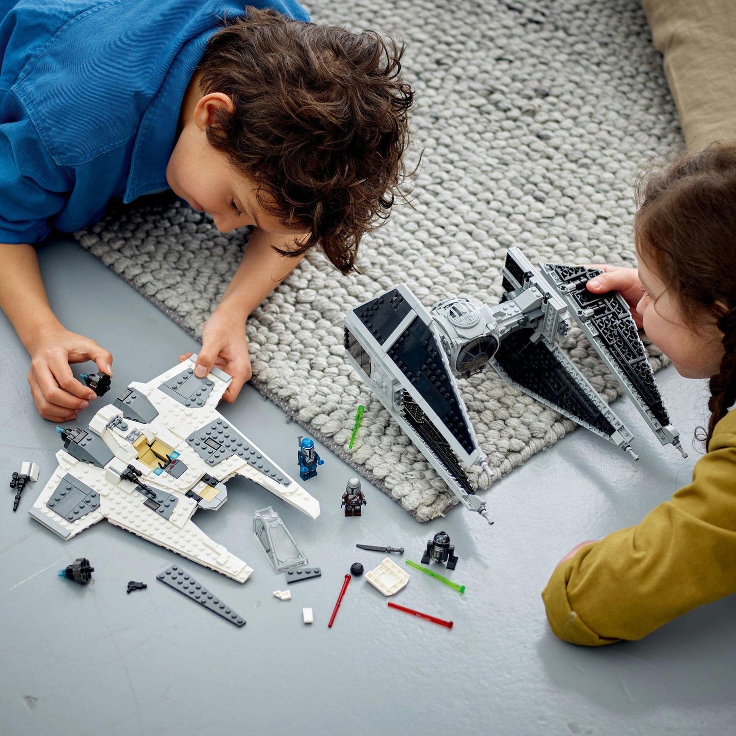 LEGO® Star Wars™ Mandalorian Fang Fighter vs. TIE Interceptor™ 75348 Amazon