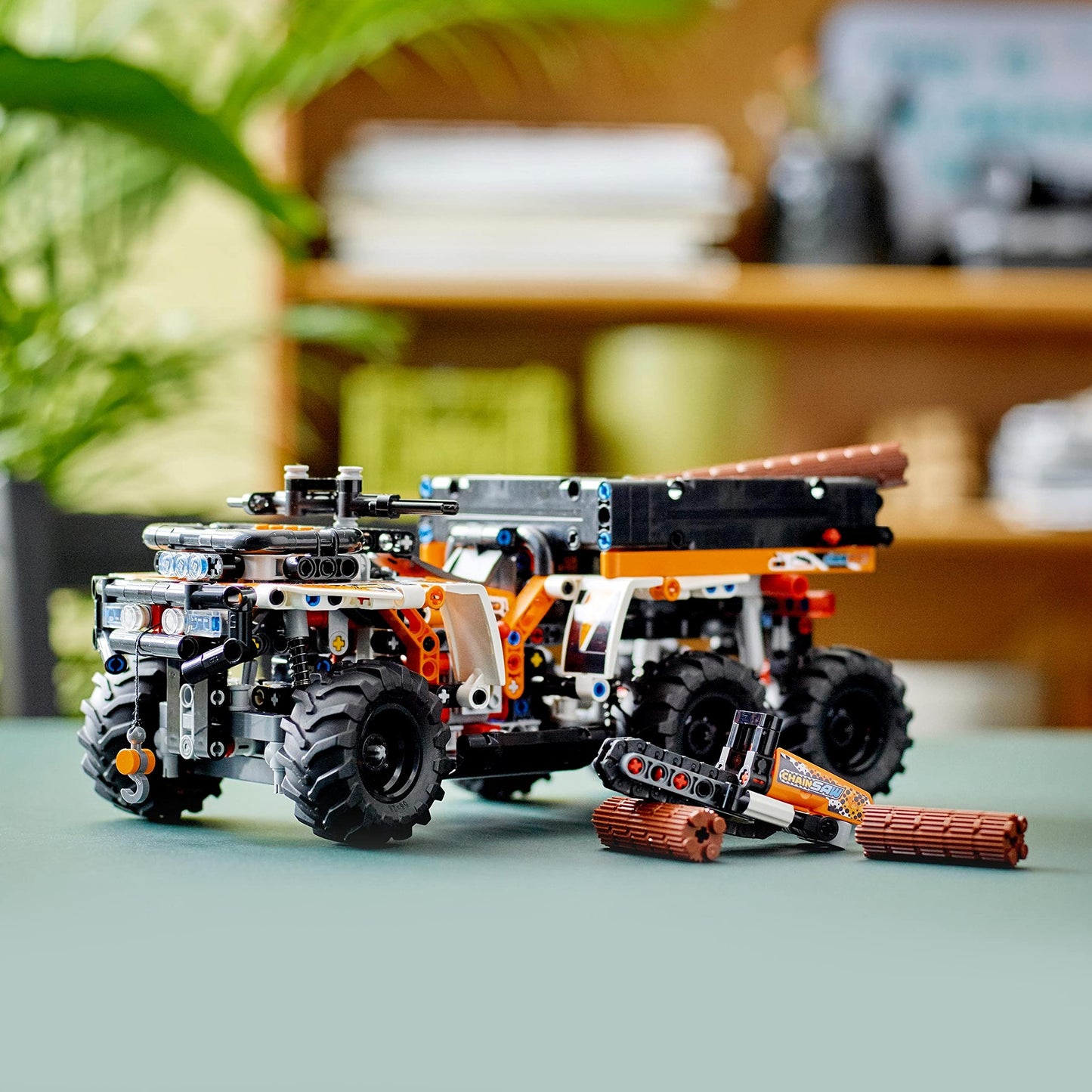LEGO Technic All-Terrain Vehicle, 6-Wheeled Off Roader 42139 Brick Island