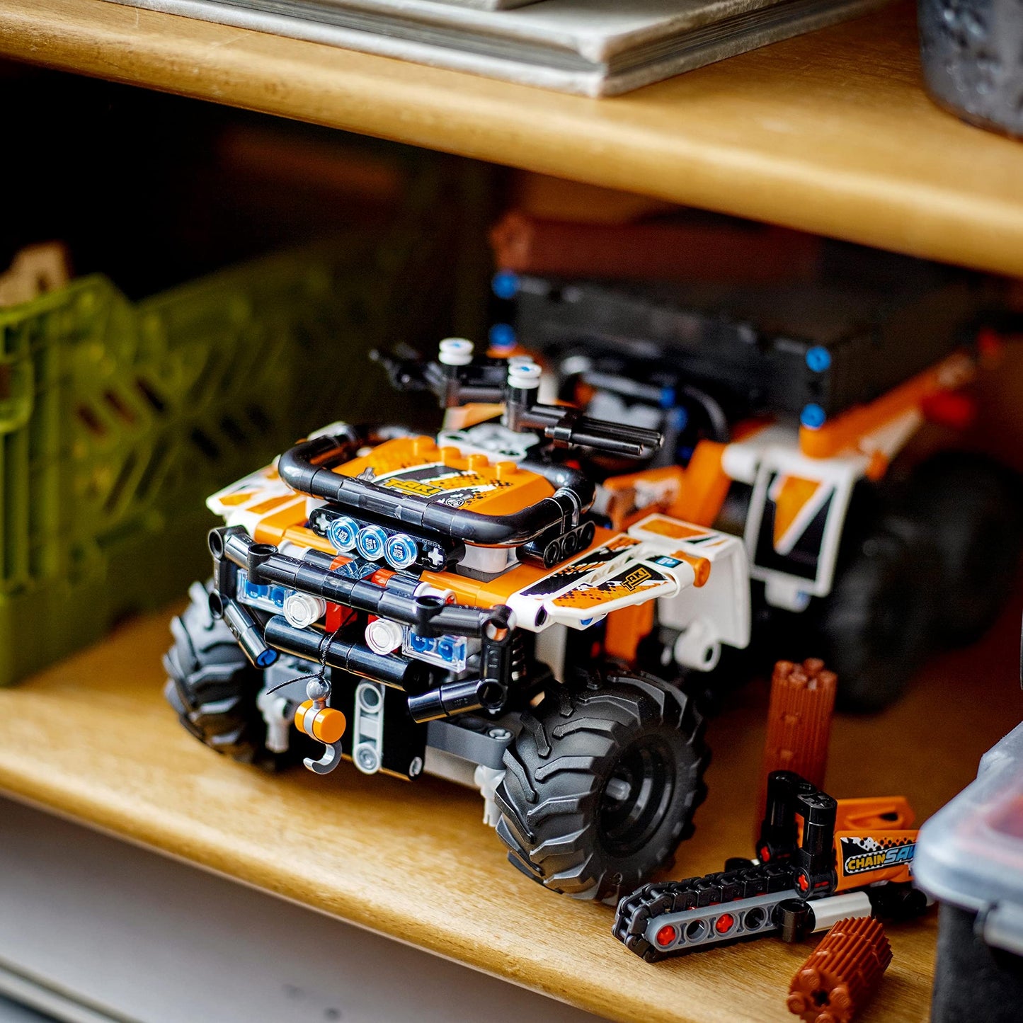 LEGO Technic All-Terrain Vehicle, 6-Wheeled Off Roader 42139 Brick Island