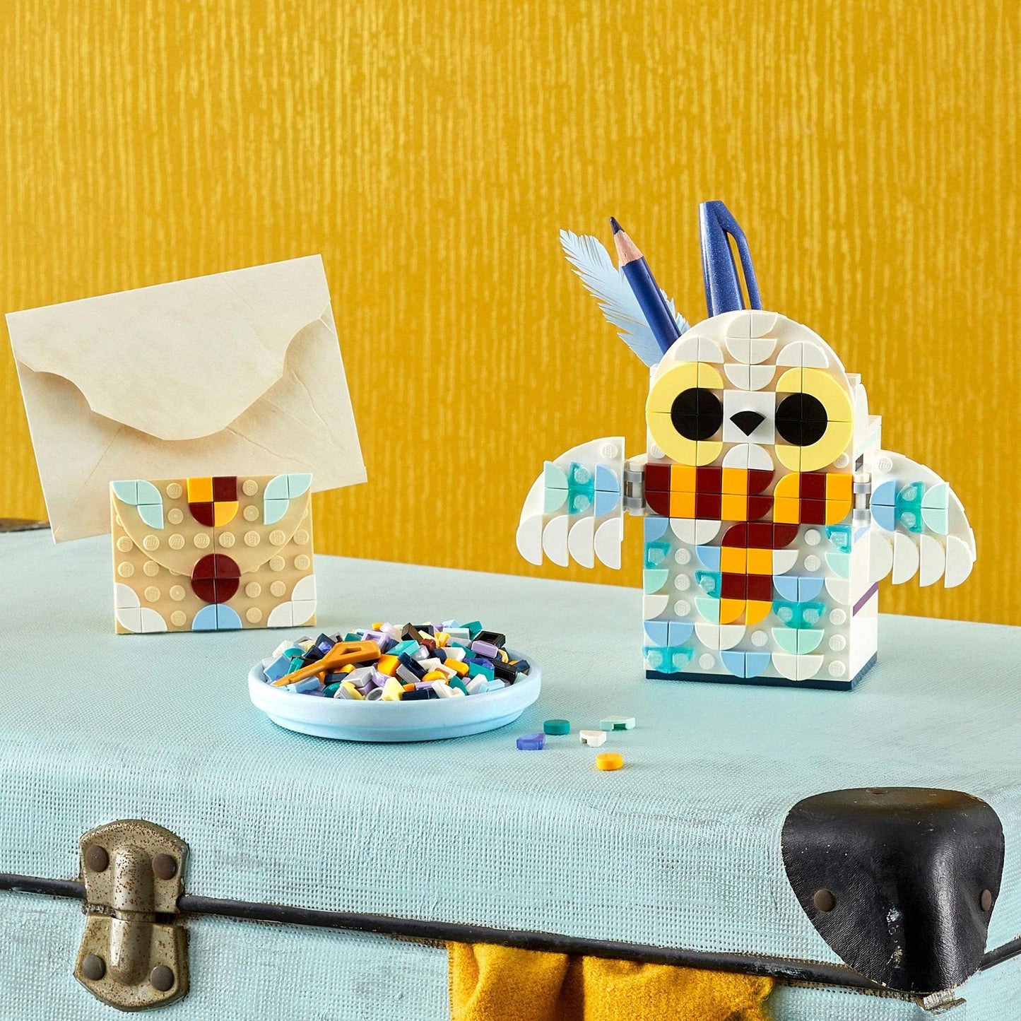 LEGO DOTS Hedwig Pencil Holder 41809 DIY Desk Kit Amazon