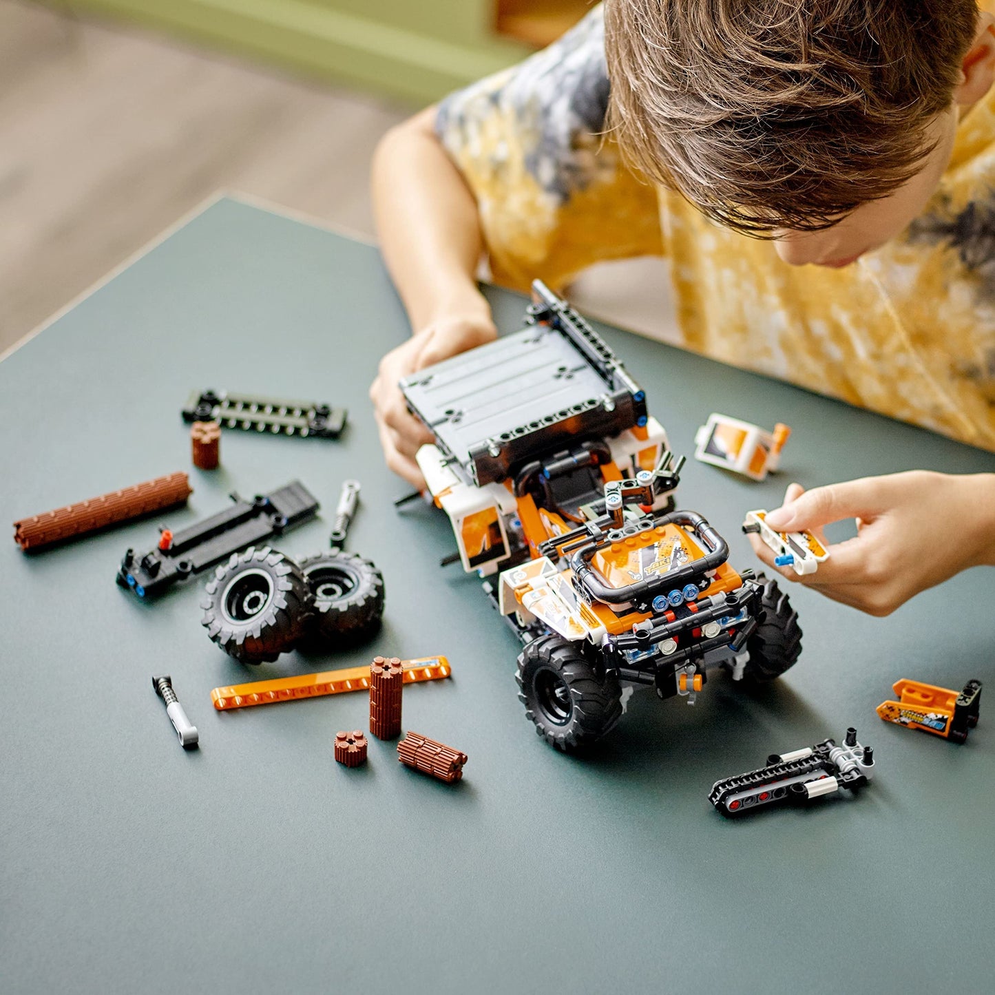 LEGO Technic All-Terrain Vehicle, 6-Wheeled Off Roader 42139 Brick Island
