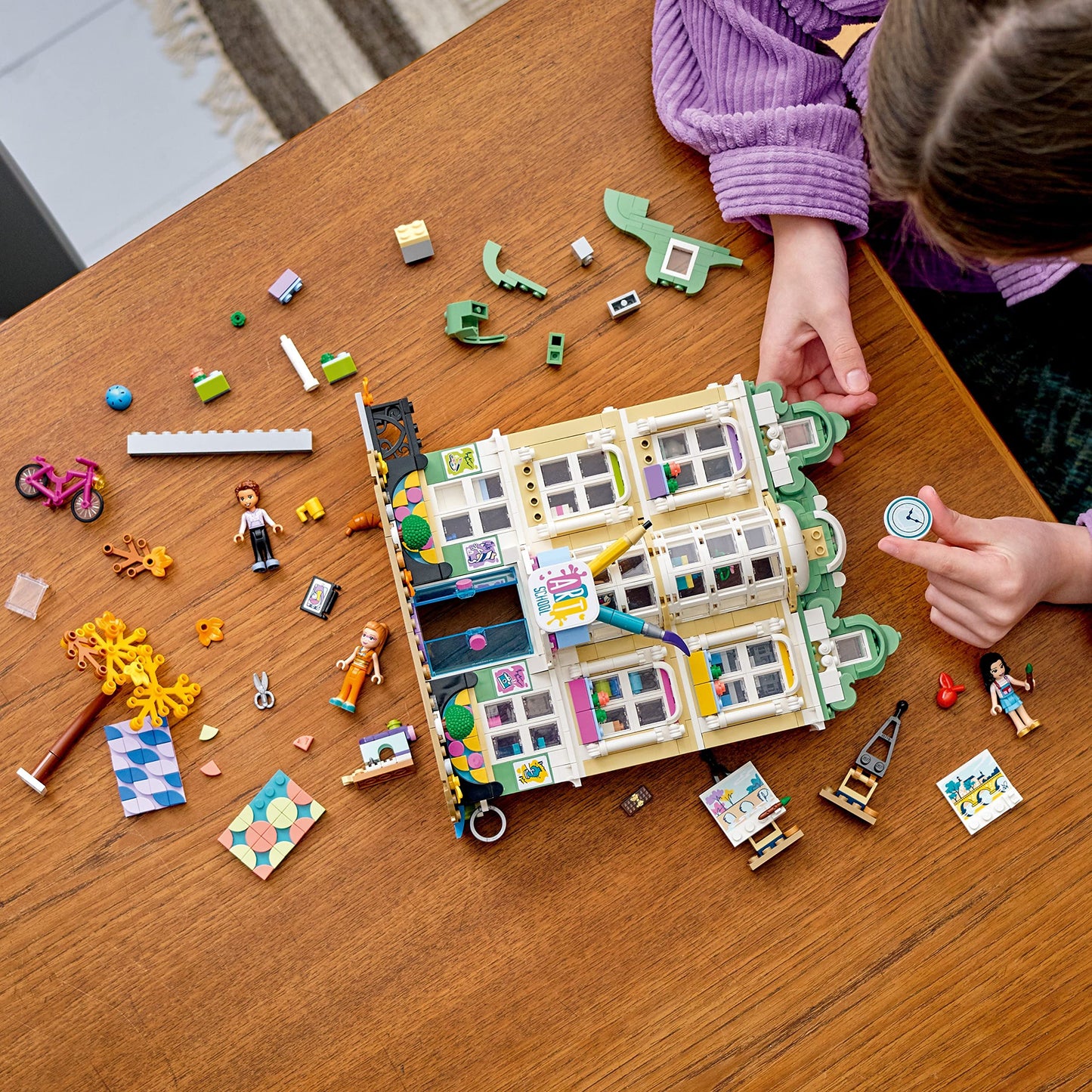 LEGO Friends Emma’s Art School 41711 Amazon