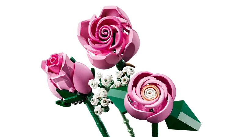 LEGO® Botanicals Bouquet of Pink Roses 10374 includes 12 roses in various stages of life – 4 roses in full bloom, 4 blossoming roses and 4 rosebuds
