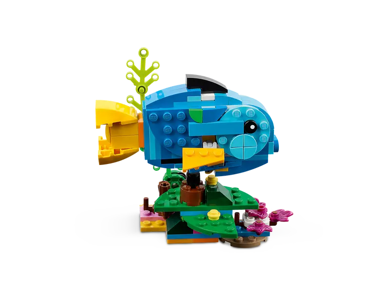 LEGO Creator 3in1 Exotic Parrot 31136 rebuilds it into a Fish