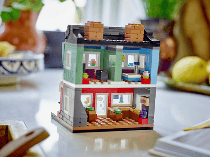 LEGO Limited edition Fruit Shop 40684